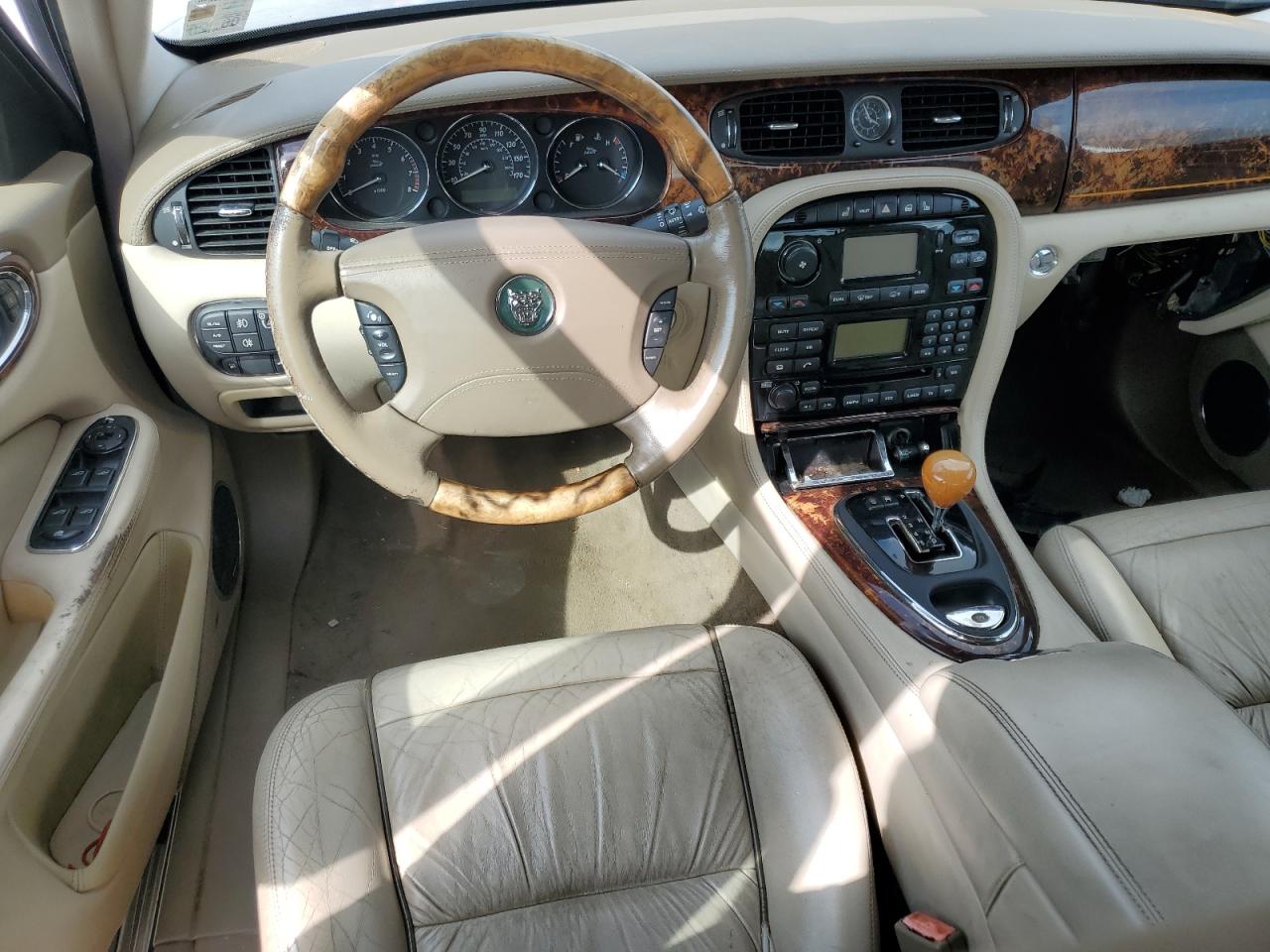 2004 Jaguar Vandenplas Silver vin: SAJEA74C14SG02291