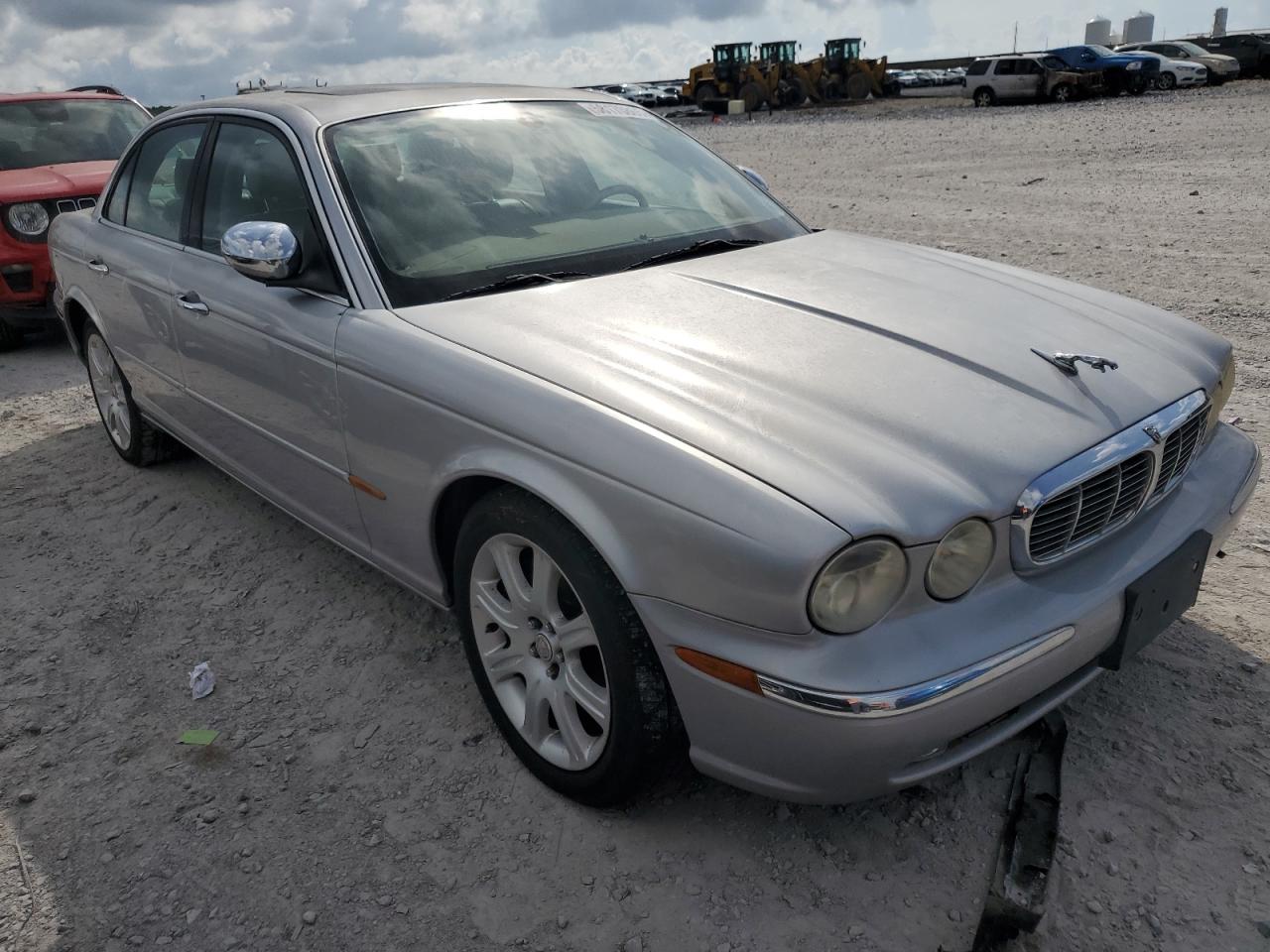 2004 Jaguar Vandenplas Silver vin: SAJEA74C14SG02291