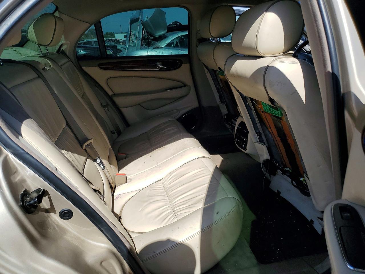 2004 Jaguar Vandenplas Gold vin: SAJEA74C24SG07824