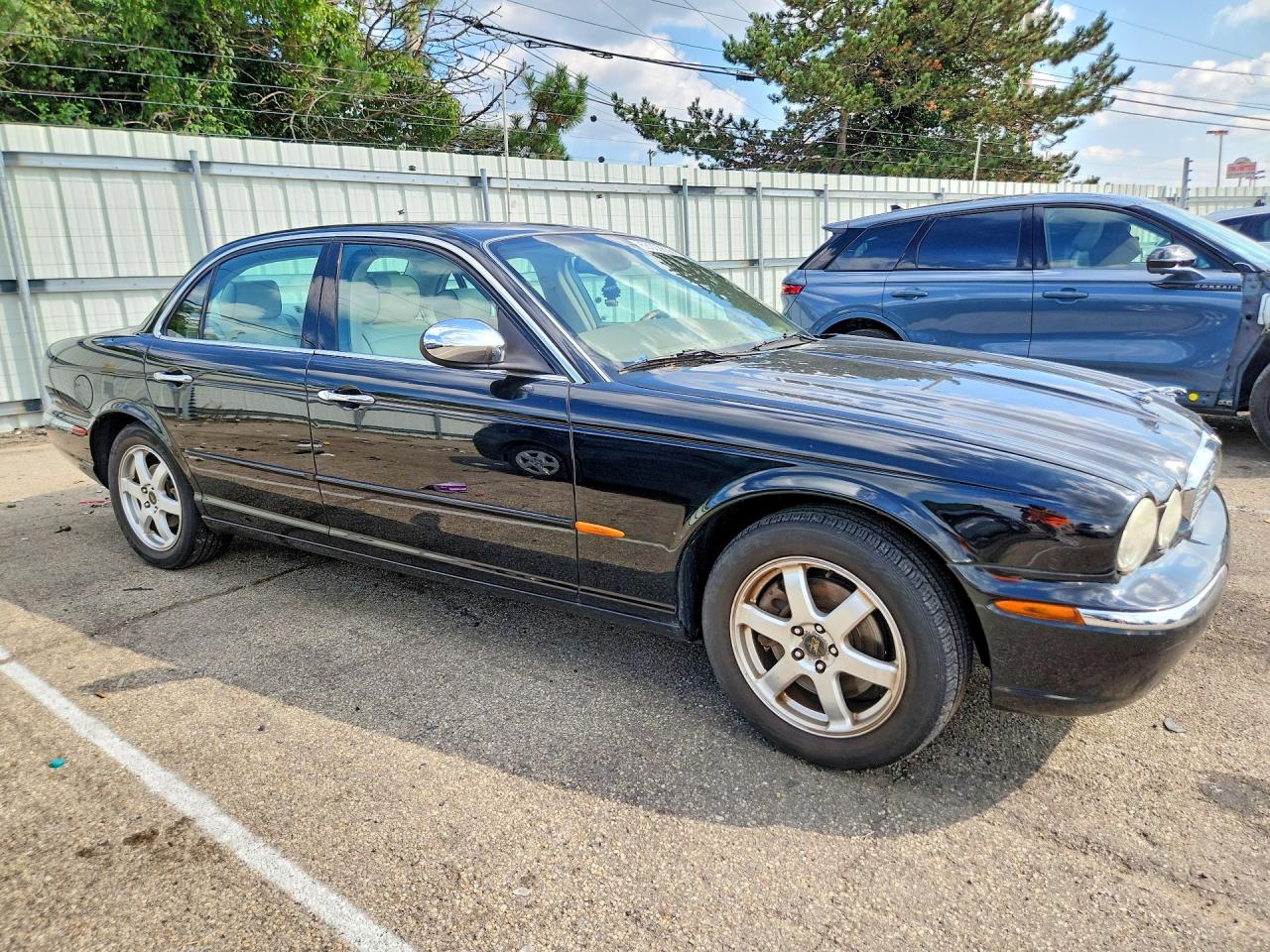 2004 Jaguar Vandenplas Black vin: SAJEA74C34SG07556