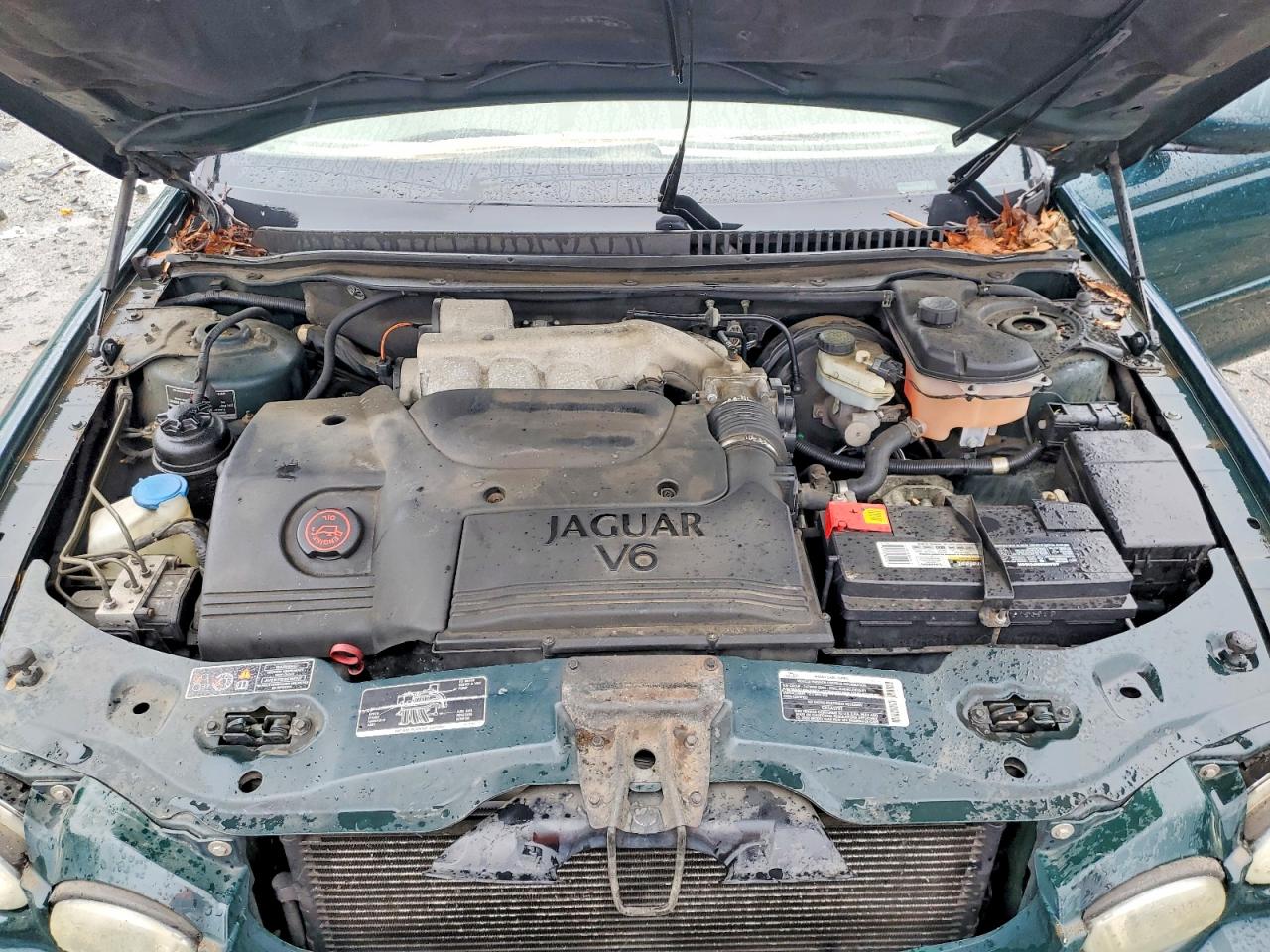 2002 Jaguar X-type 2.5 Green vin: SAJEB51D02XC77633