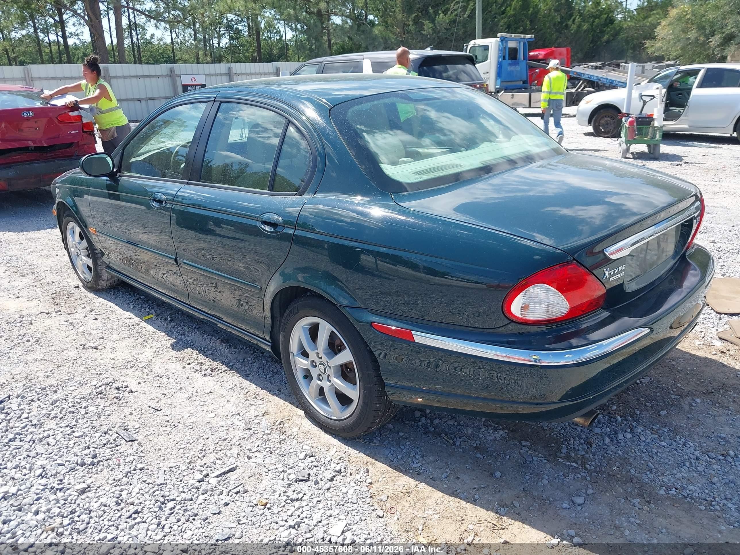 2004 Jaguar X-type 2.5 Green vin: SAJEB52D04XD67687