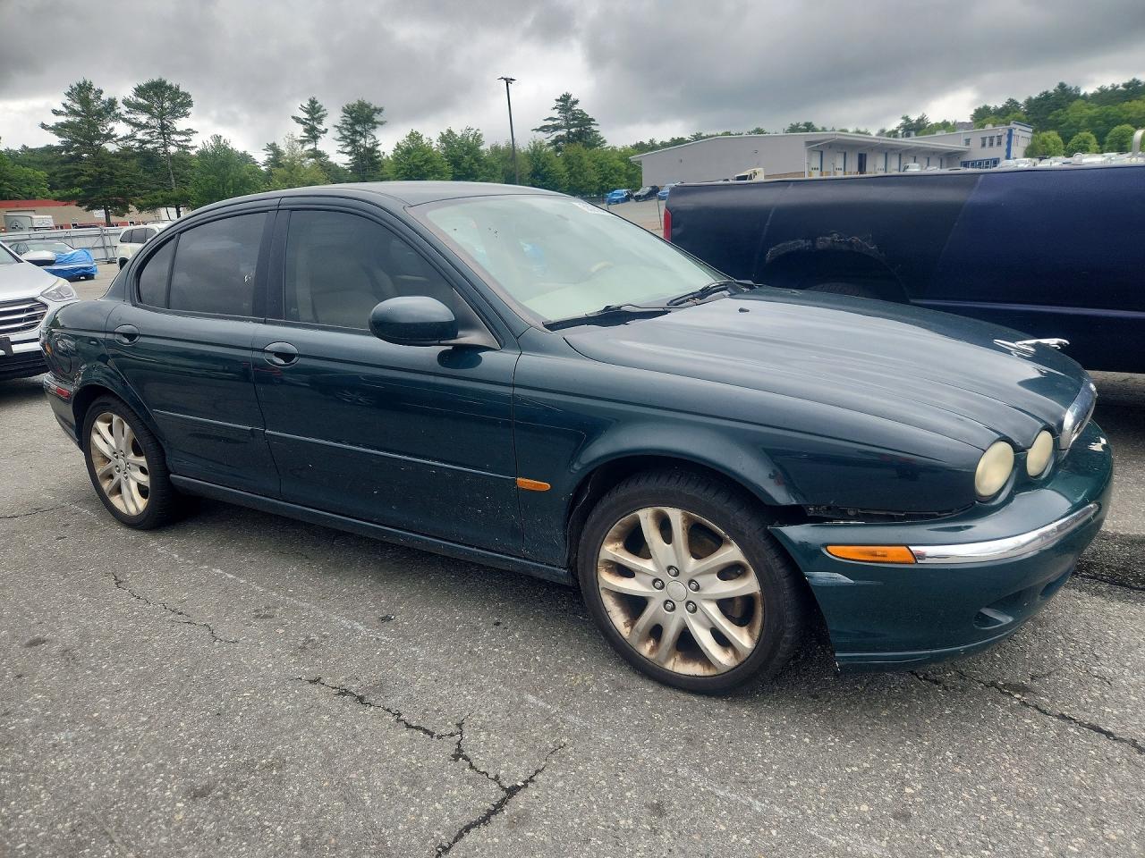 2004 Jaguar X-type 2.5 Green vin: SAJEB52D64XE13152