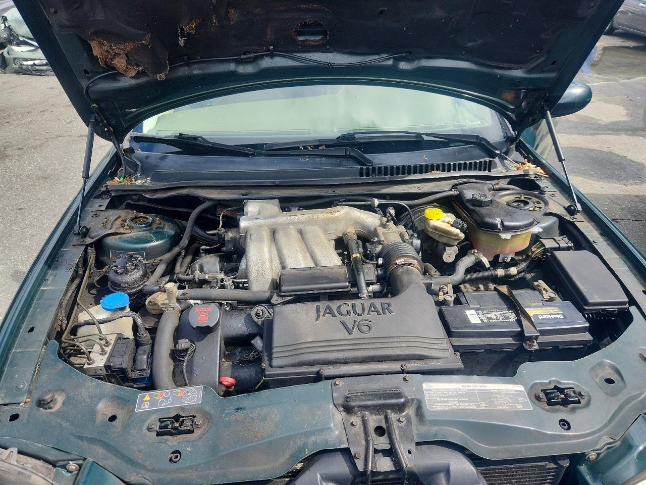 2004 Jaguar X-type 2.5 Green vin: SAJEB52D64XE13152