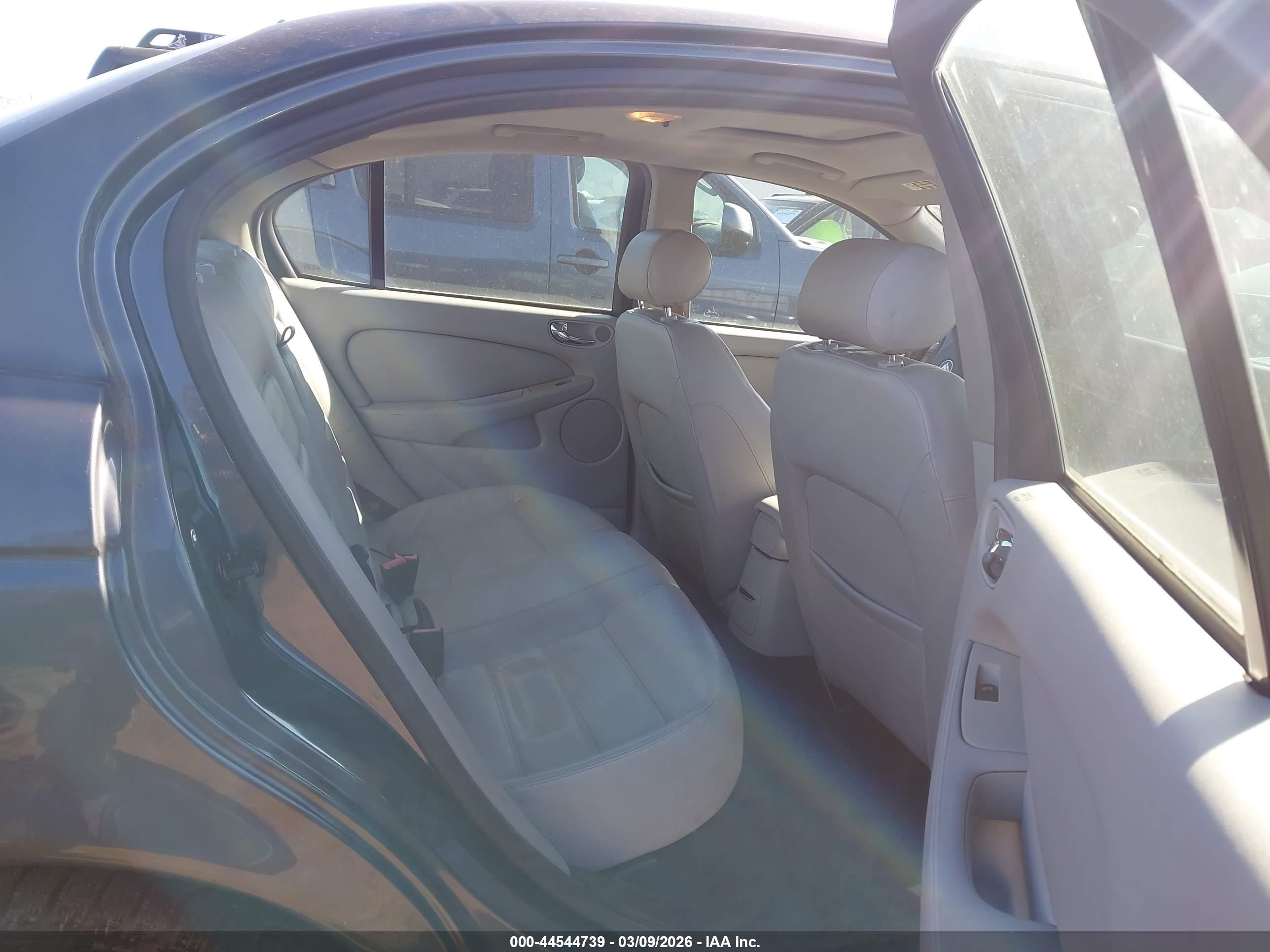 2002 Jaguar X-type 3.0l Blue vin: SAJEB53C92WC16548