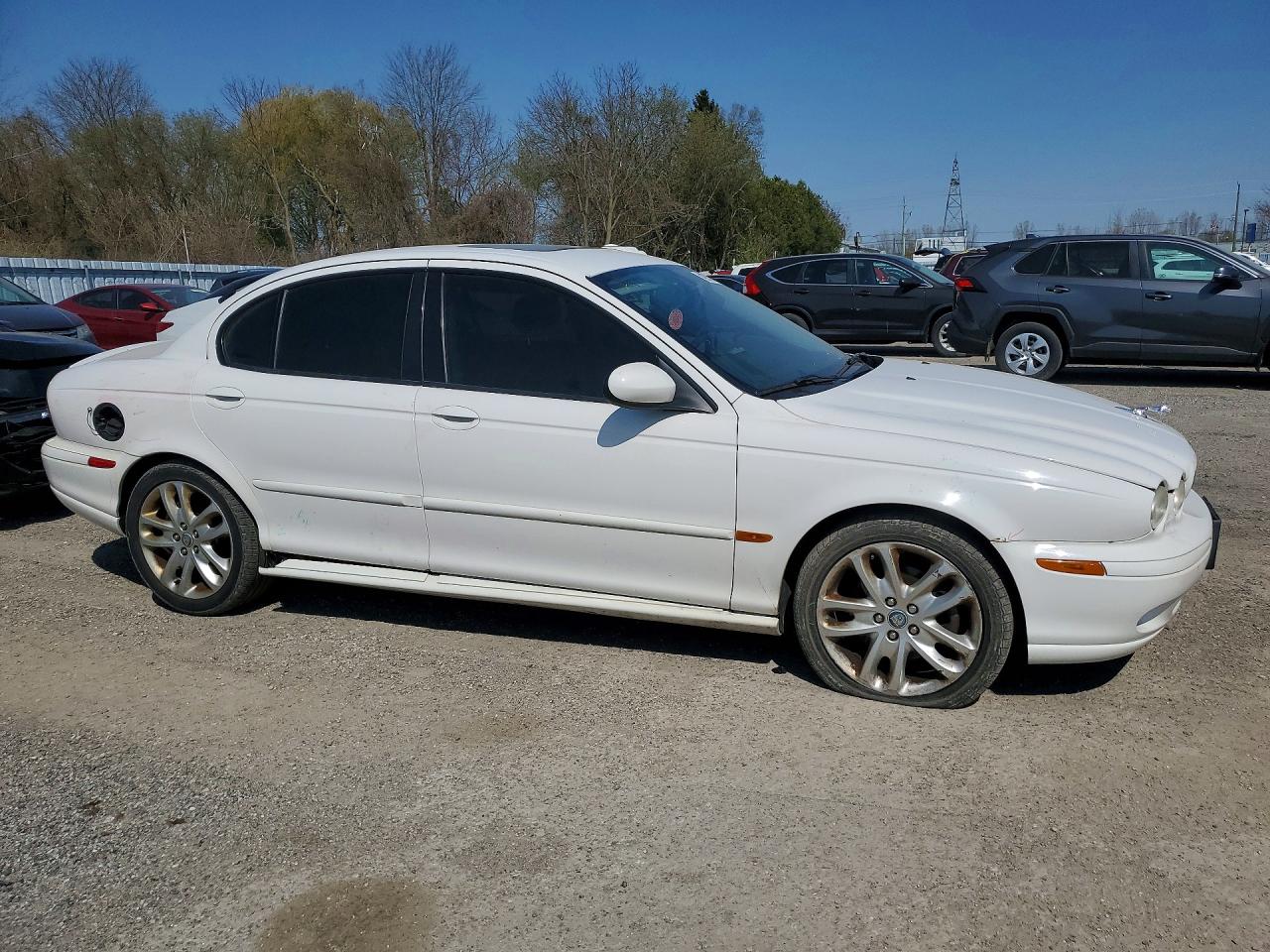 2003 Jaguar X-type Sport 2.5 White vin: SAJGA53D43XD19201