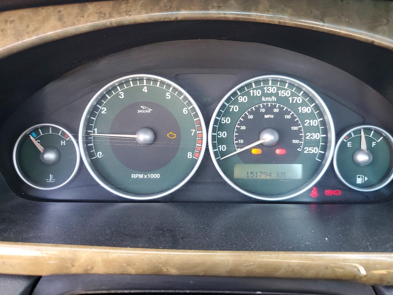 2003 Jaguar X-type Sport 2.5 White vin: SAJGA53D43XD19201