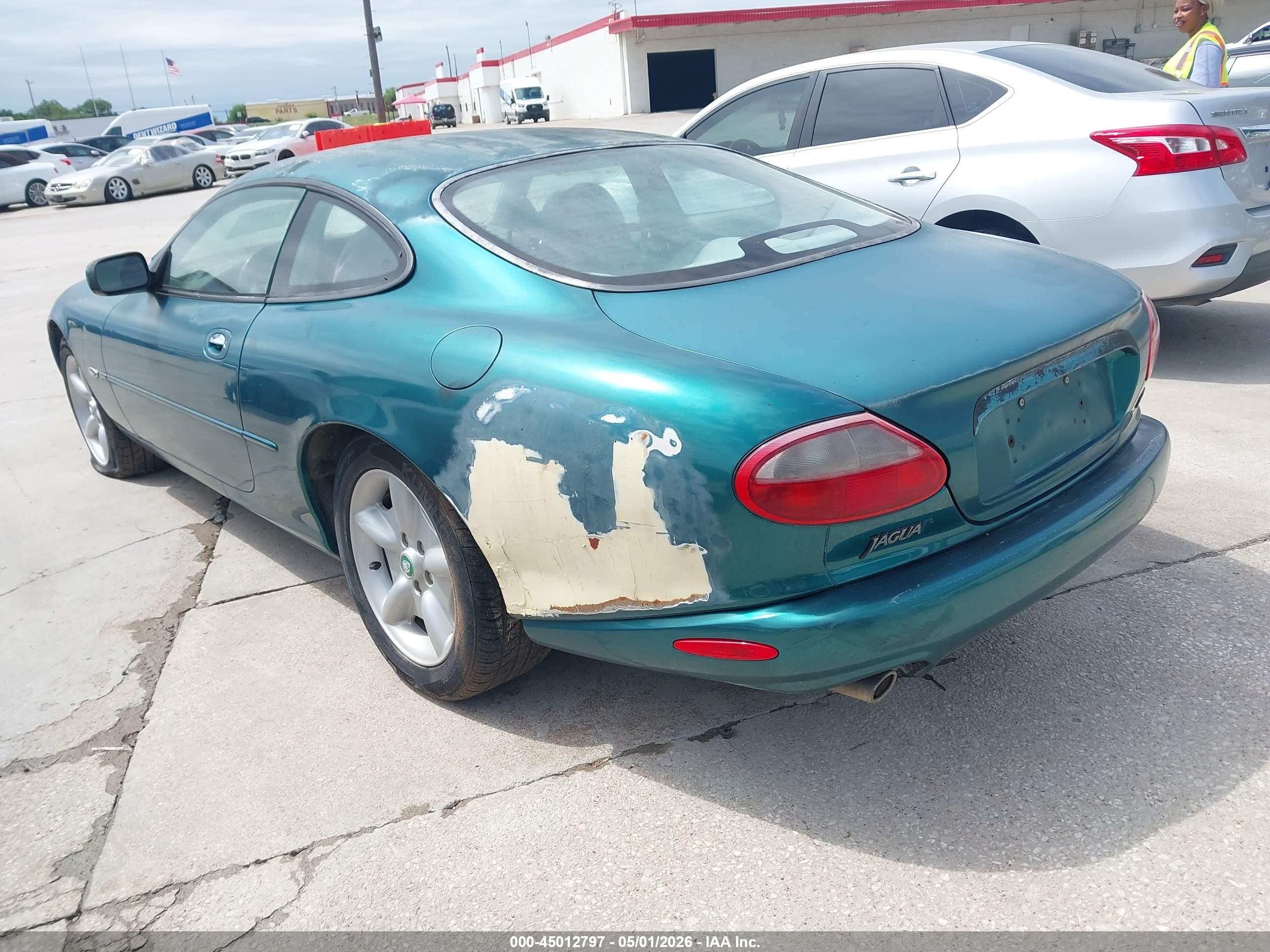 1997 Jaguar Xk8 4.0 Green vin: SAJGN5749VC001922