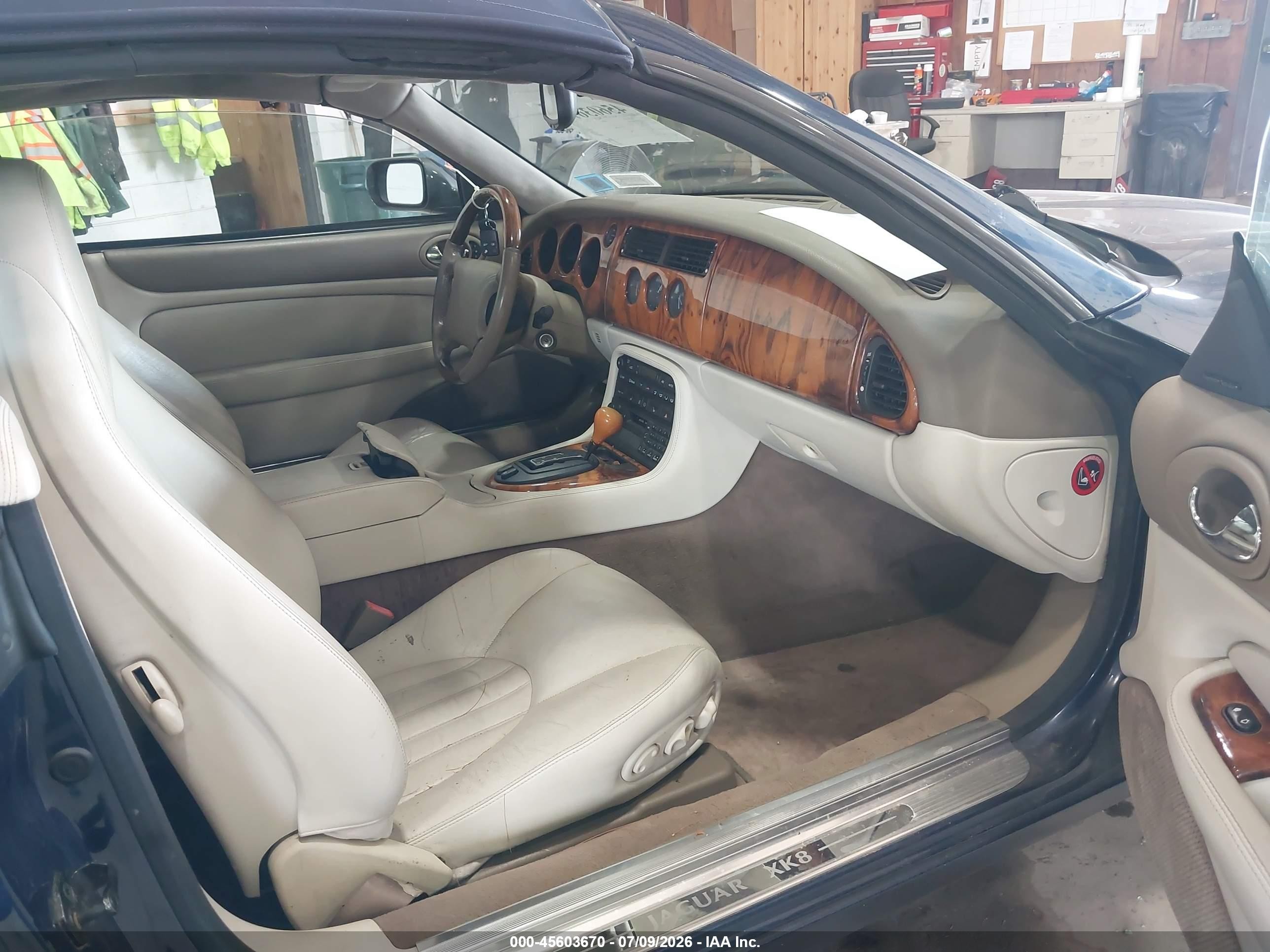 1998 Jaguar Xk8   Синий vin: SAJGX2240WC028895