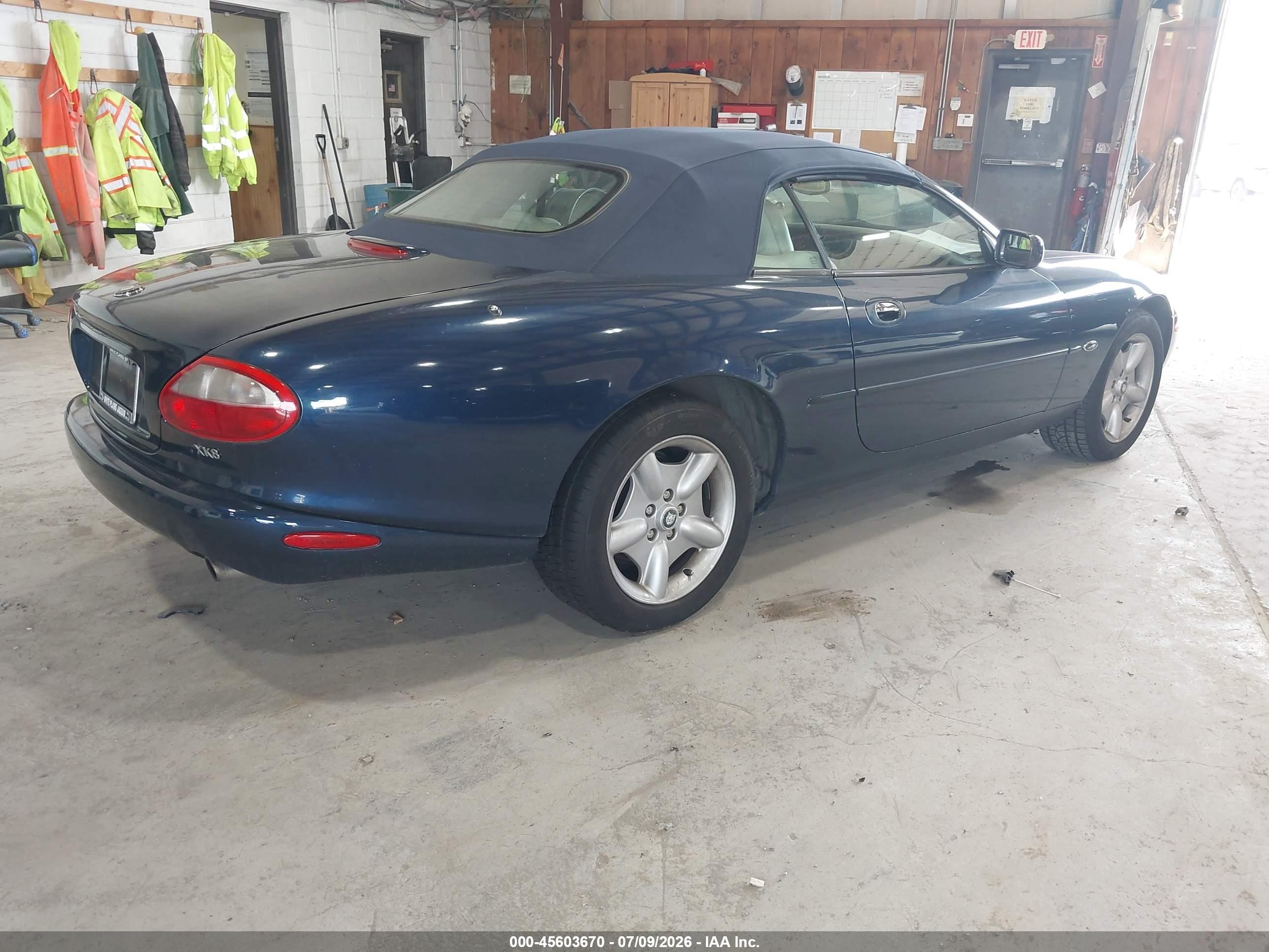 1998 Jaguar Xk8   Синий vin: SAJGX2240WC028895