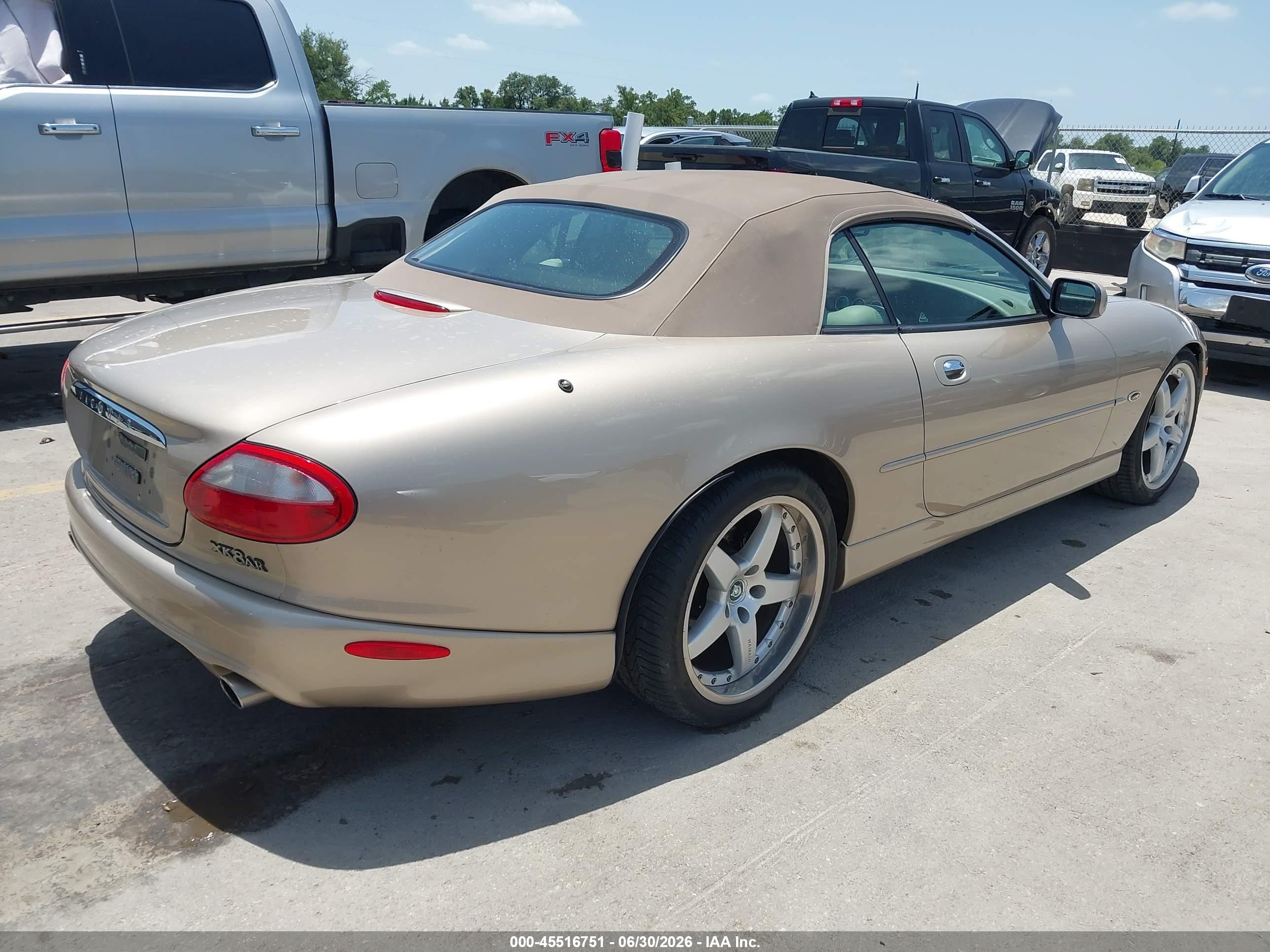 1998 Jaguar Xk8   Gold vin: SAJGX2242WC020975