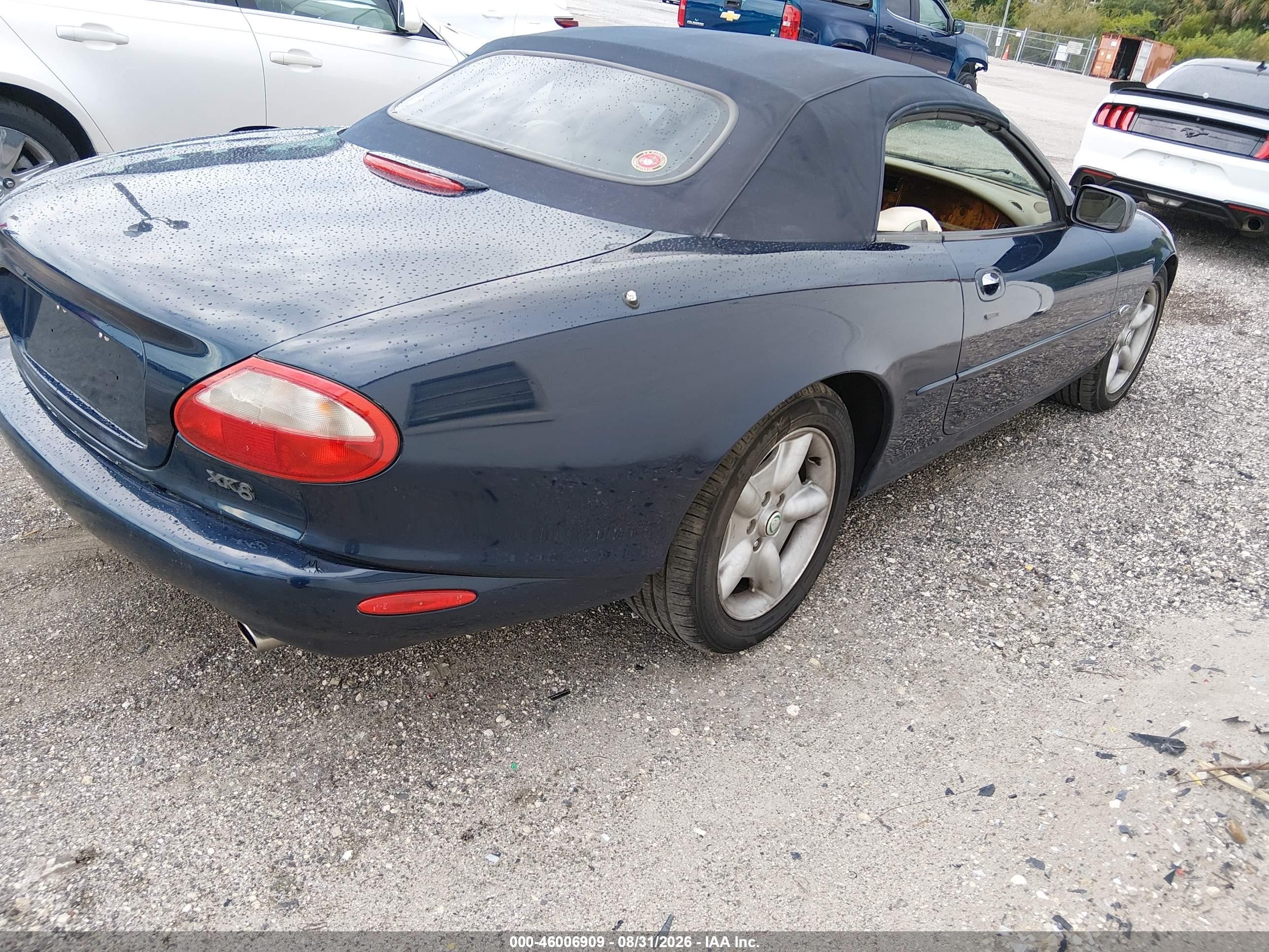 1998 Jaguar Xk8   Blue vin: SAJGX2244WC021190