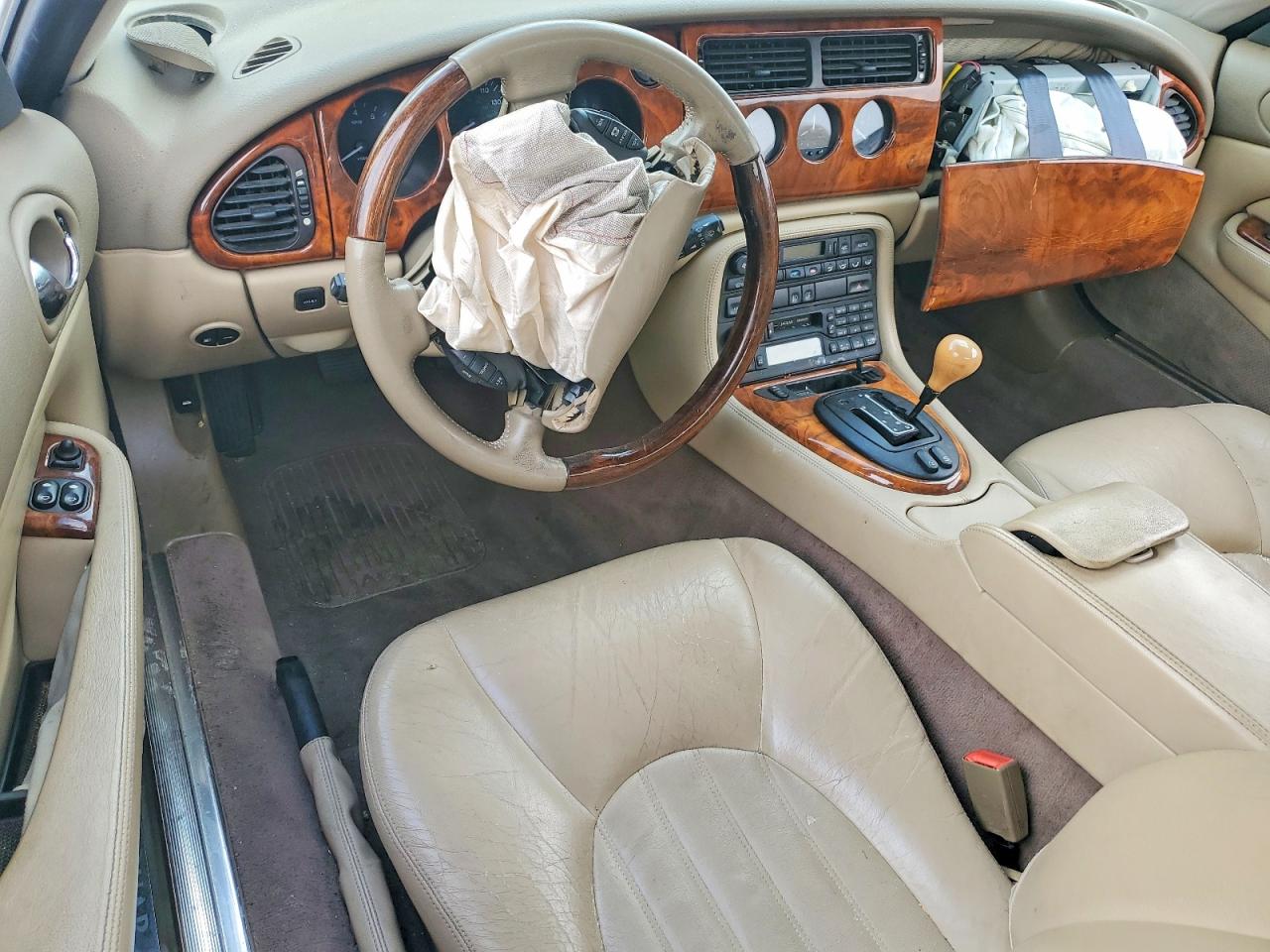 1998 Jaguar Xk8 Green vin: SAJGX2248WC028966