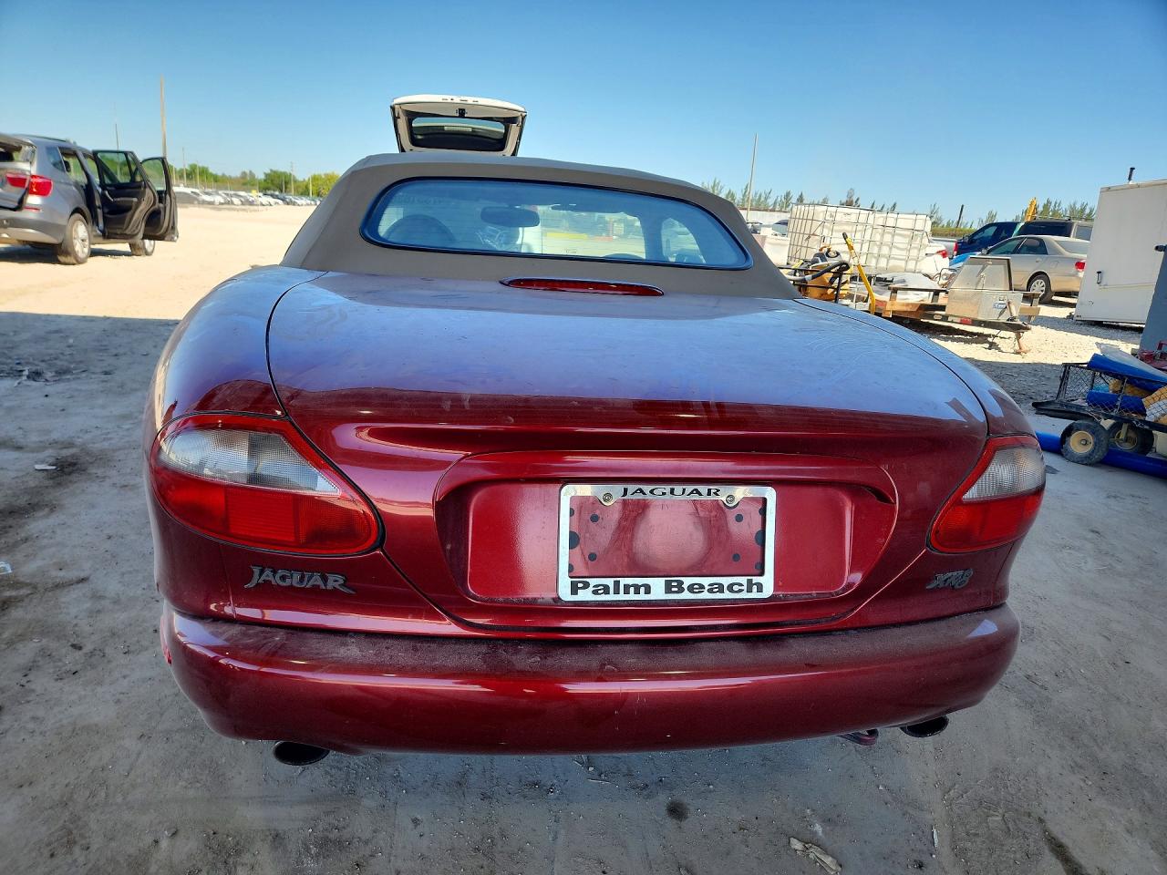 1997 Jaguar Xk8 Red vin: SAJGX2748VC005677