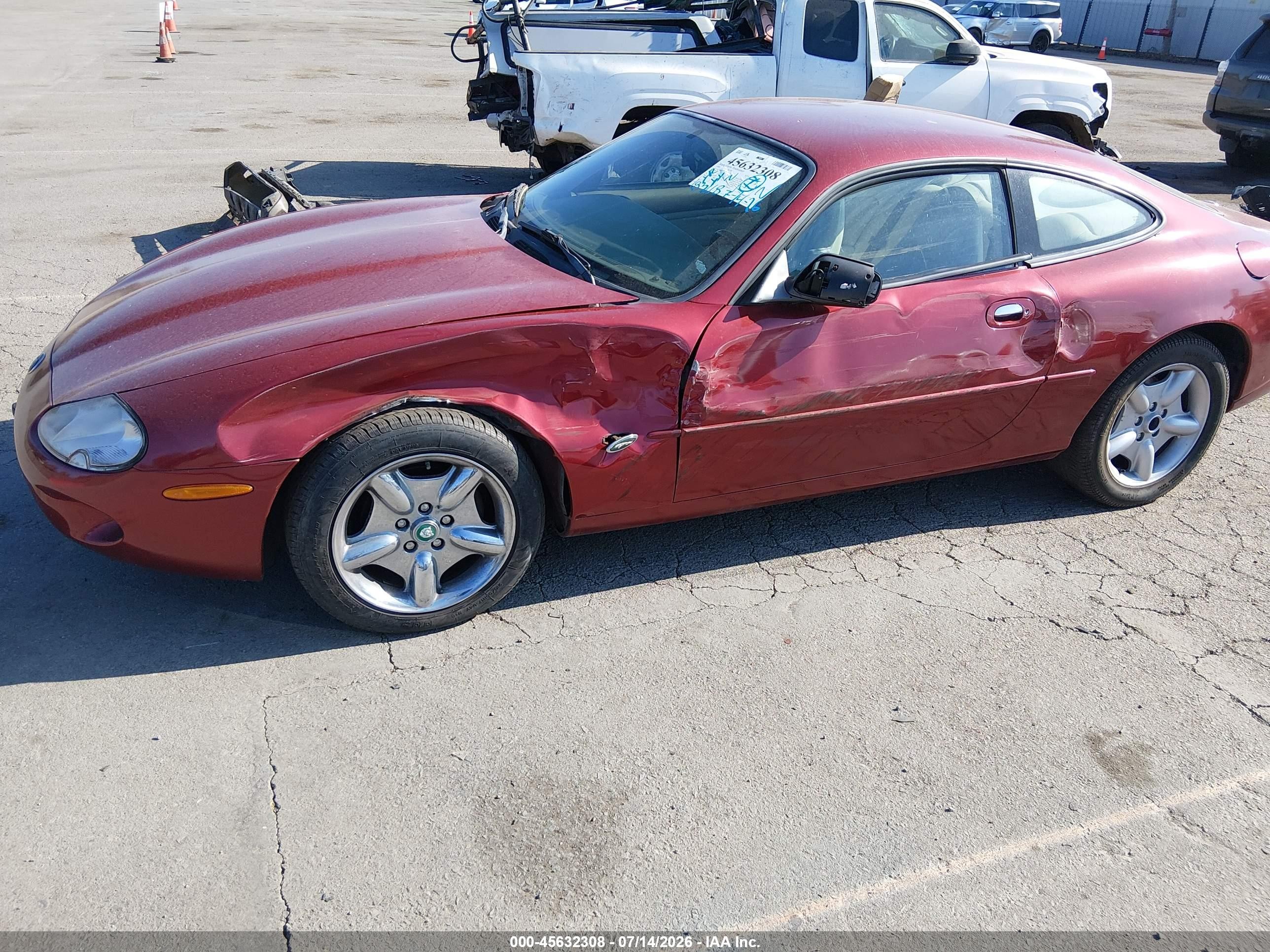 1998 Jaguar Xk8   Burgundy vin: SAJGX5241WC025862
