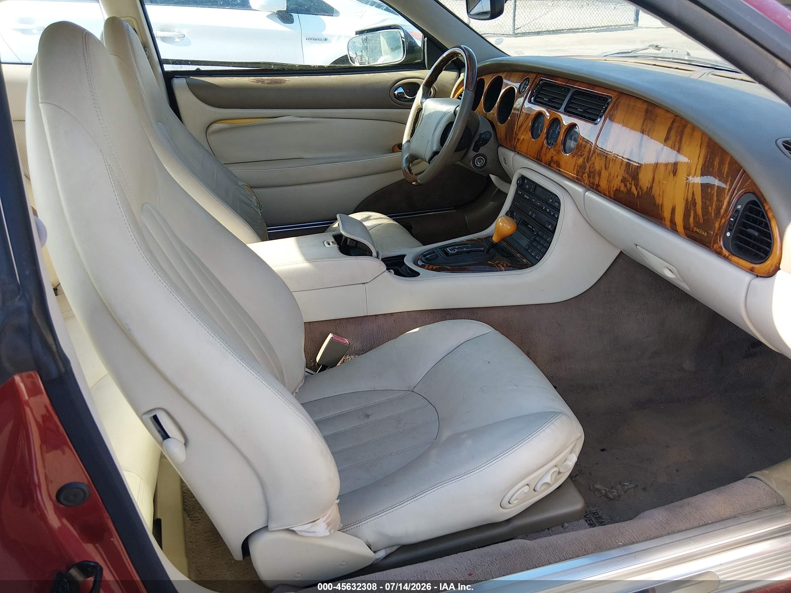 1998 Jaguar Xk8   Burgundy vin: SAJGX5241WC025862