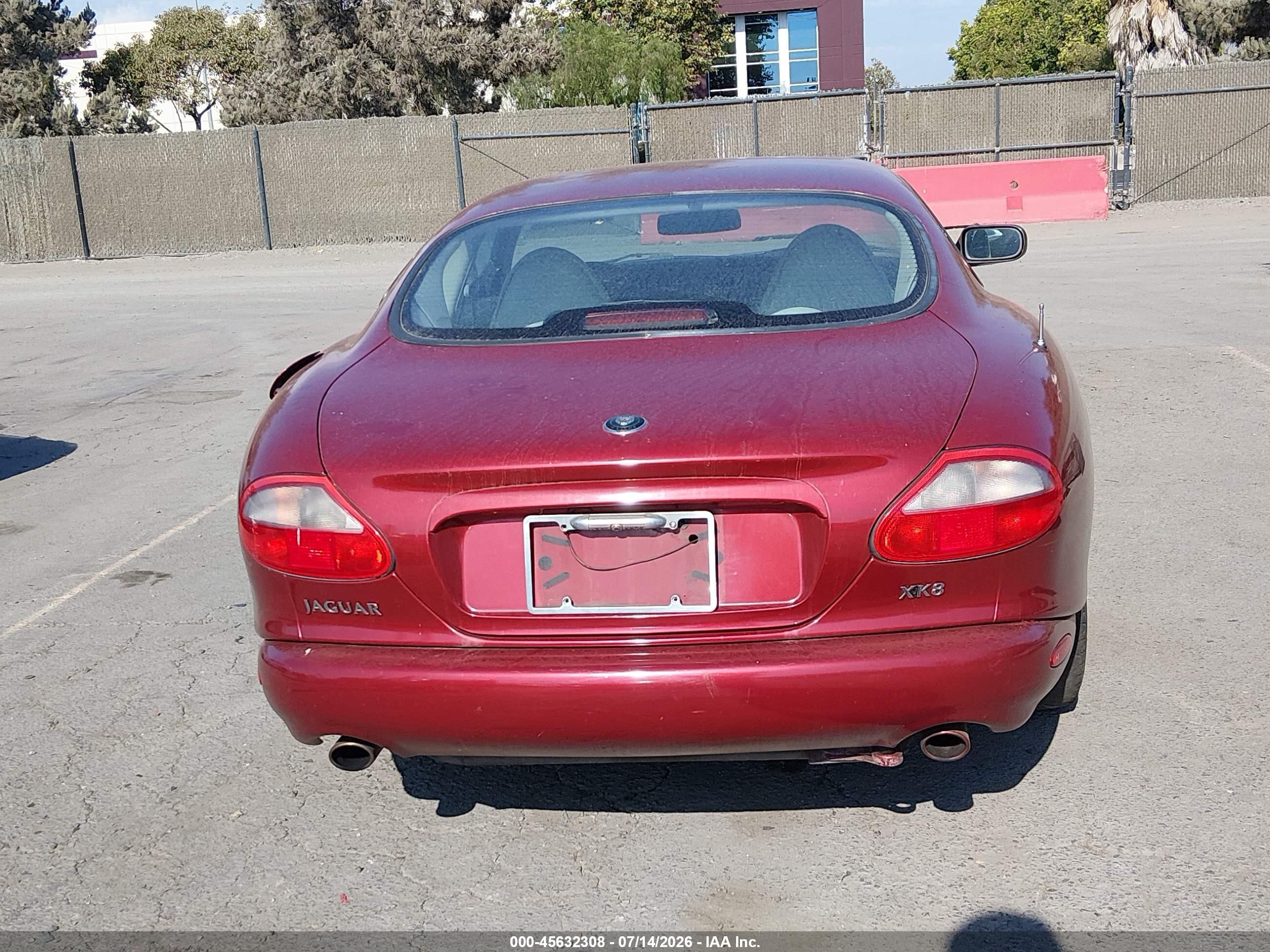 1998 Jaguar Xk8   Burgundy vin: SAJGX5241WC025862