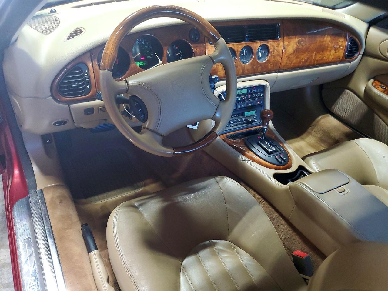 1997 Jaguar Xk8 Burgundy vin: SAJGX5743VC004681