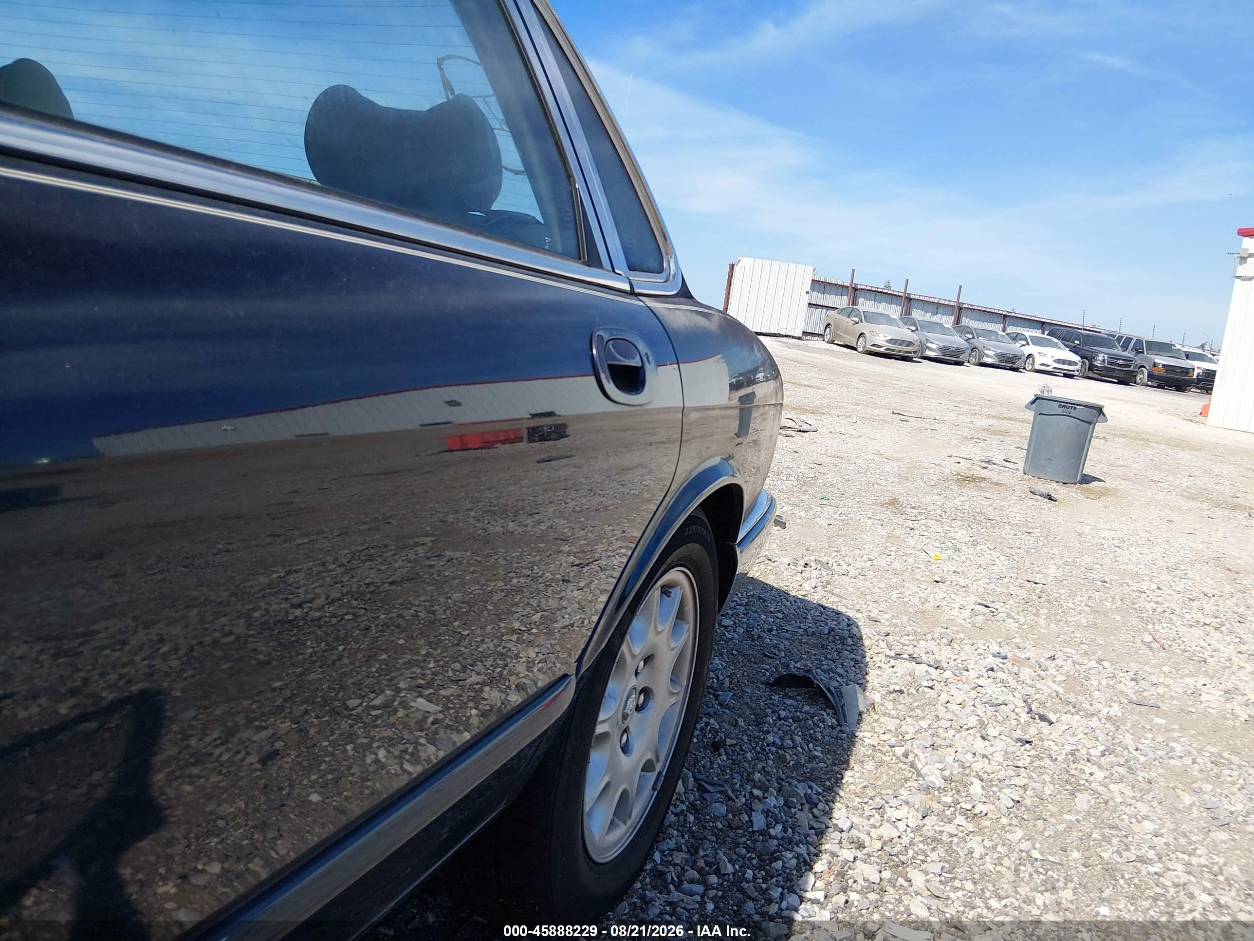 1999 Jaguar Xj8   Dark Blue vin: SAJHD1049XC866192