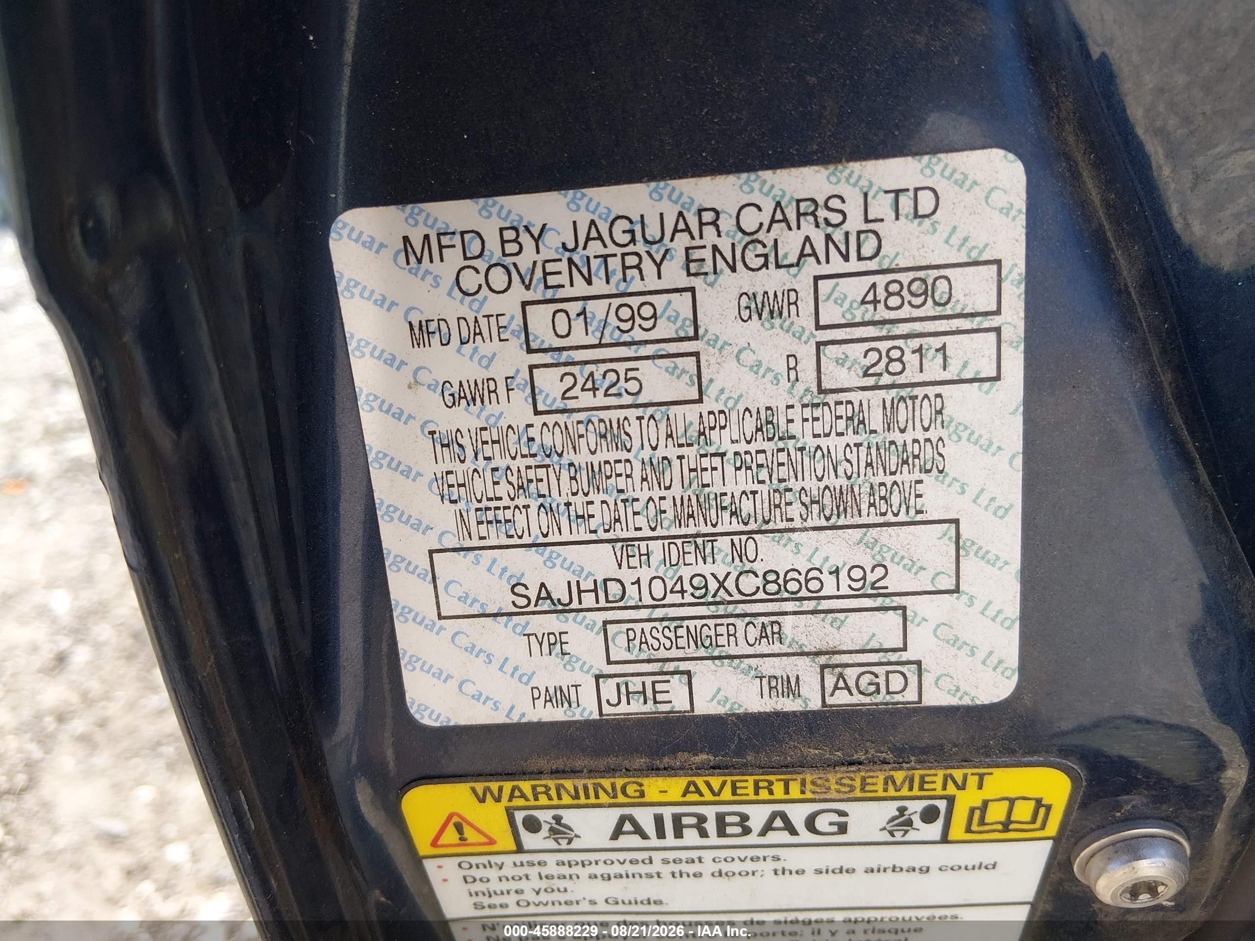1999 Jaguar Xj8   Dark Blue vin: SAJHD1049XC866192