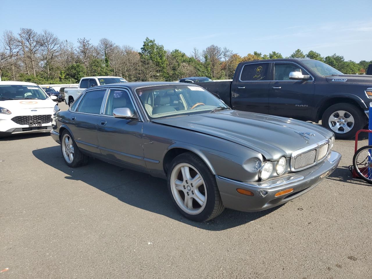 1999 Jaguar Xj8 Gray vin: SAJHX1043XC857446