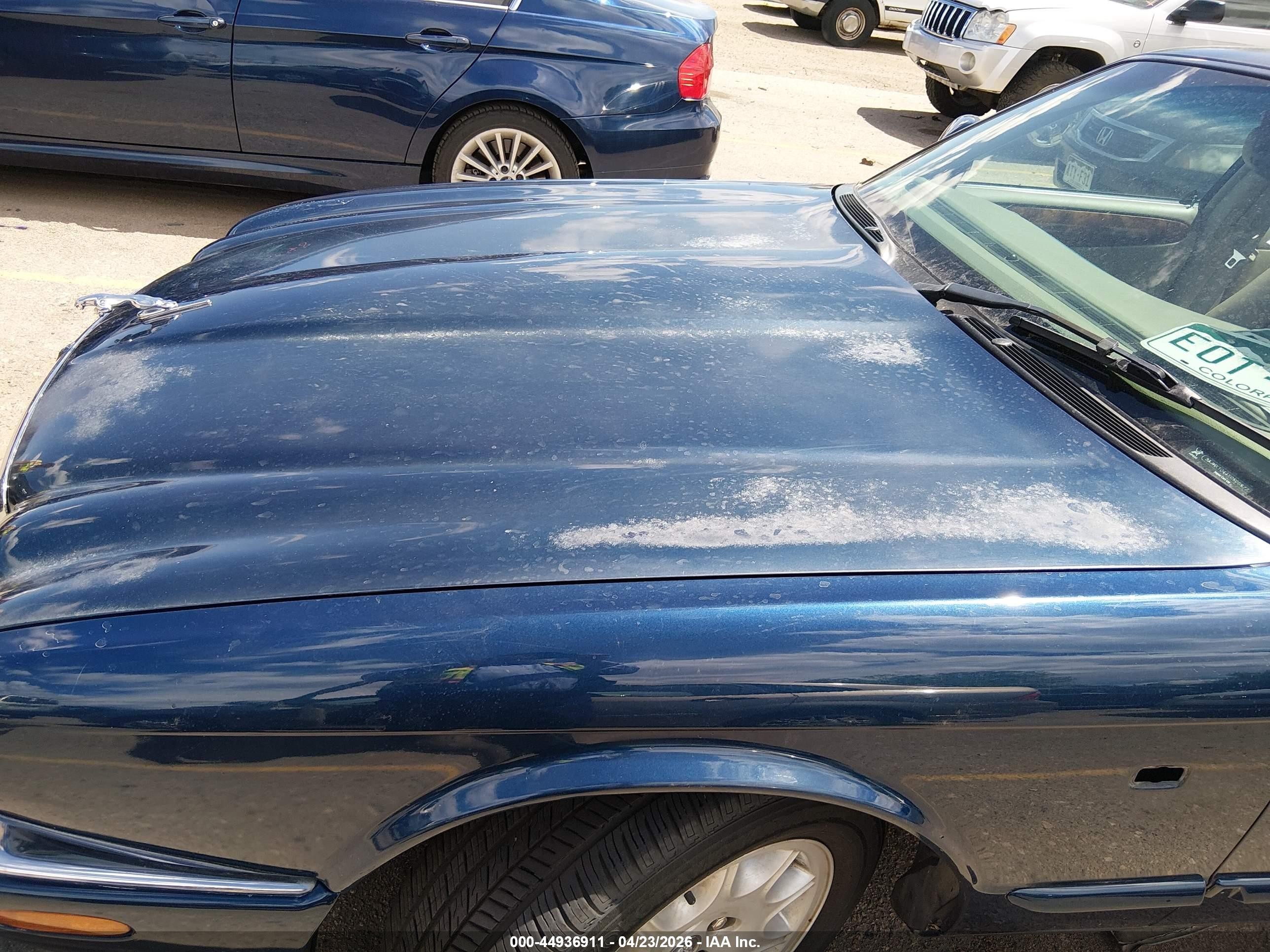 1999 Jaguar Xj8   Blue vin: SAJHX1044XC865877