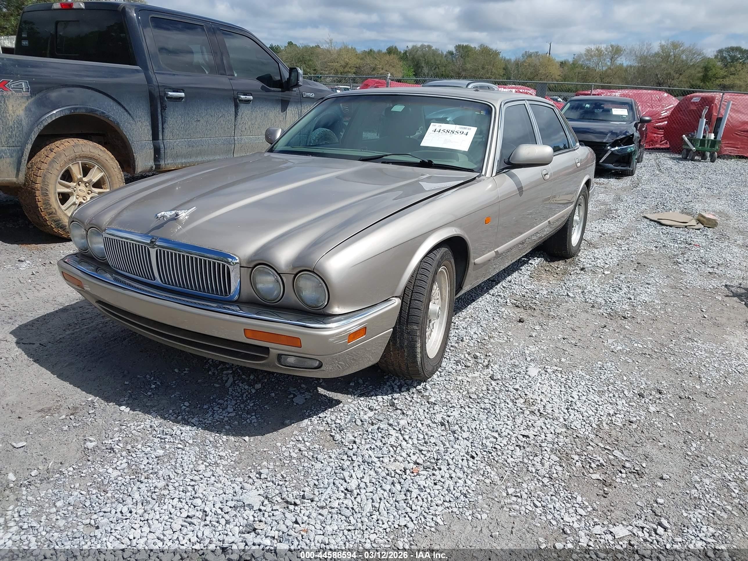 1996 Jaguar Xj6   Gold vin: SAJHX1241TC774556
