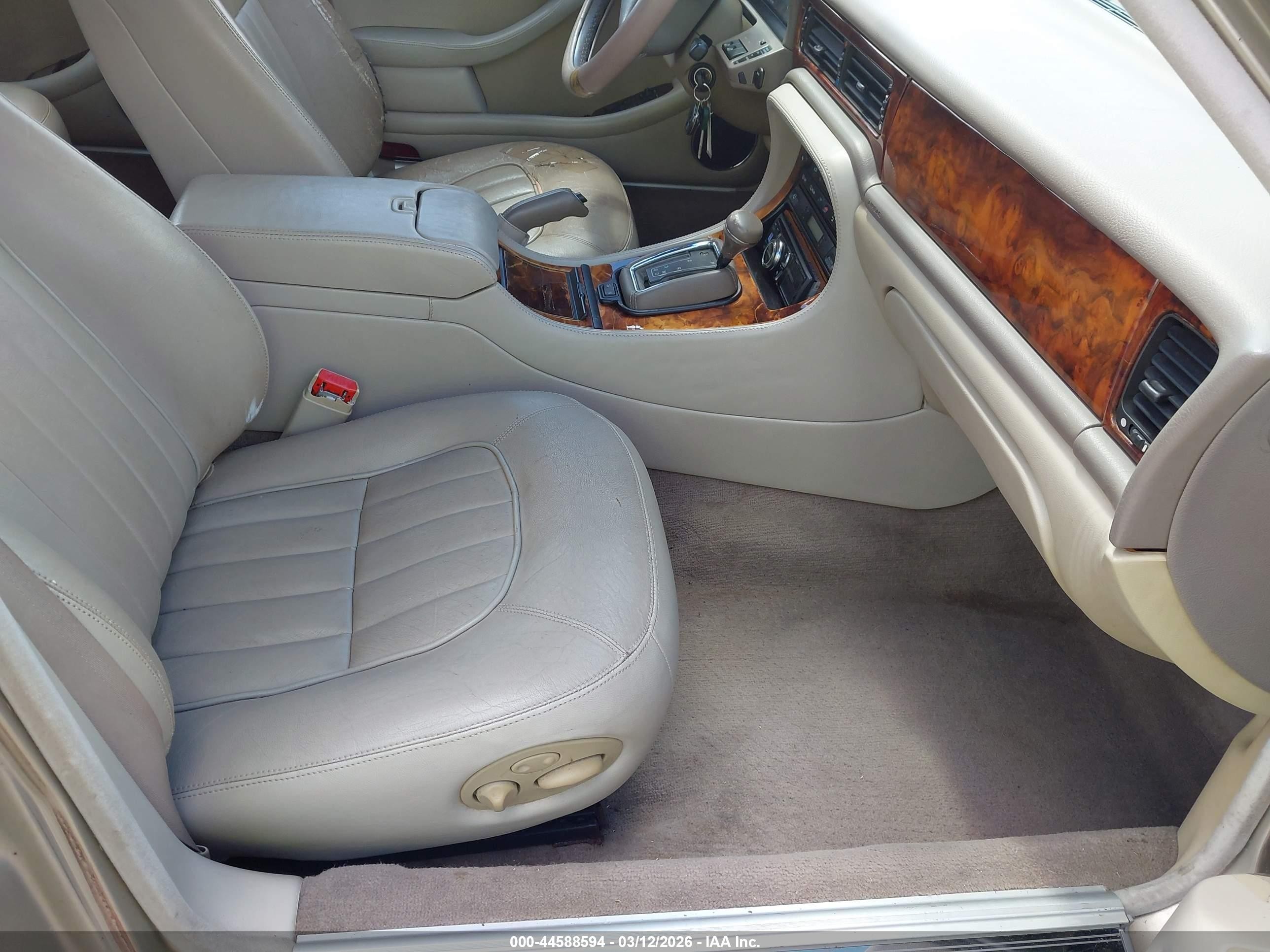 1996 Jaguar Xj6   Gold vin: SAJHX1241TC774556