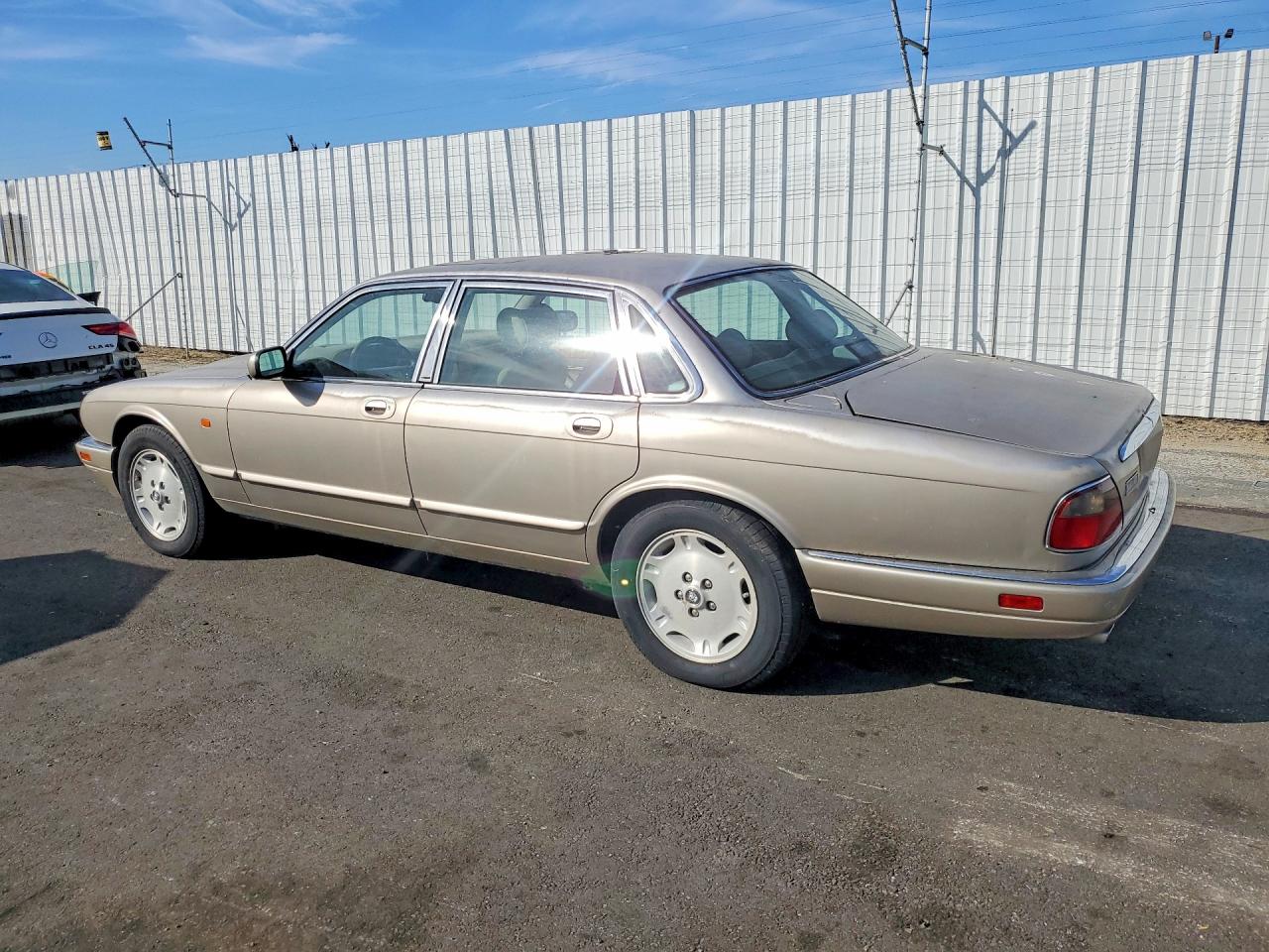 1996 Jaguar Xj6 Brown vin: SAJHX1247TC773265