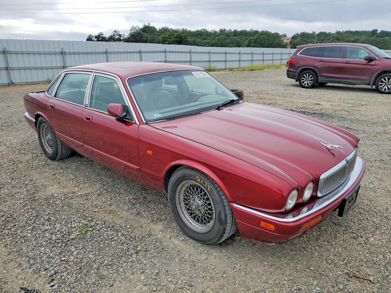 1996 Jaguar Xj6 Red vin: SAJHX1247TC773895