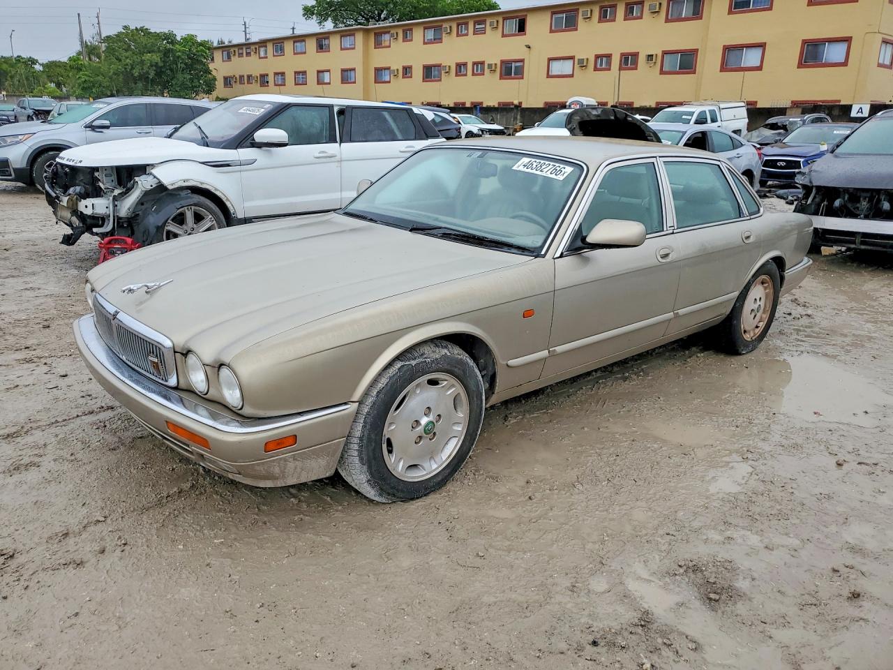 SAJHX1740SC752068