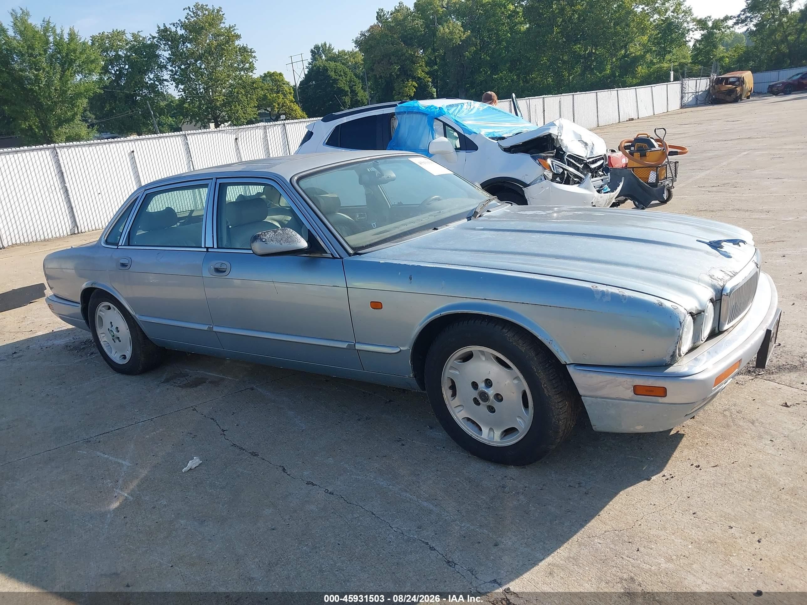 1995 Jaguar Xj6   Blue vin: SAJHX1741SC737949