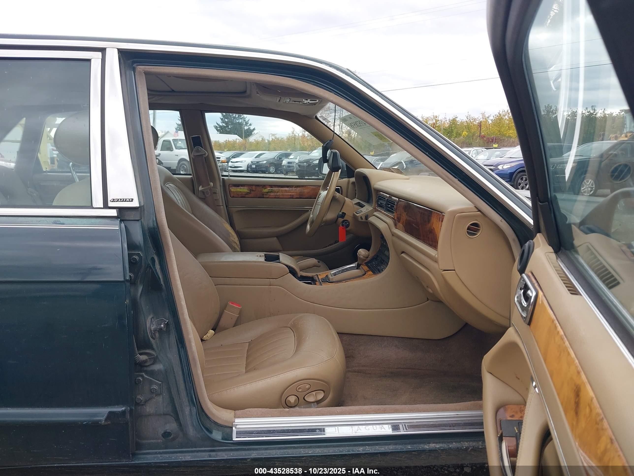 1996 Jaguar Xj6   Green vin: SAJHX1741TC755143