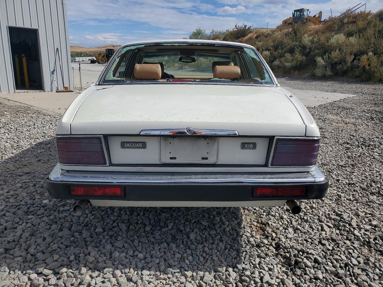 1994 Jaguar Xj6 Cream vin: SAJHX1748RC693667