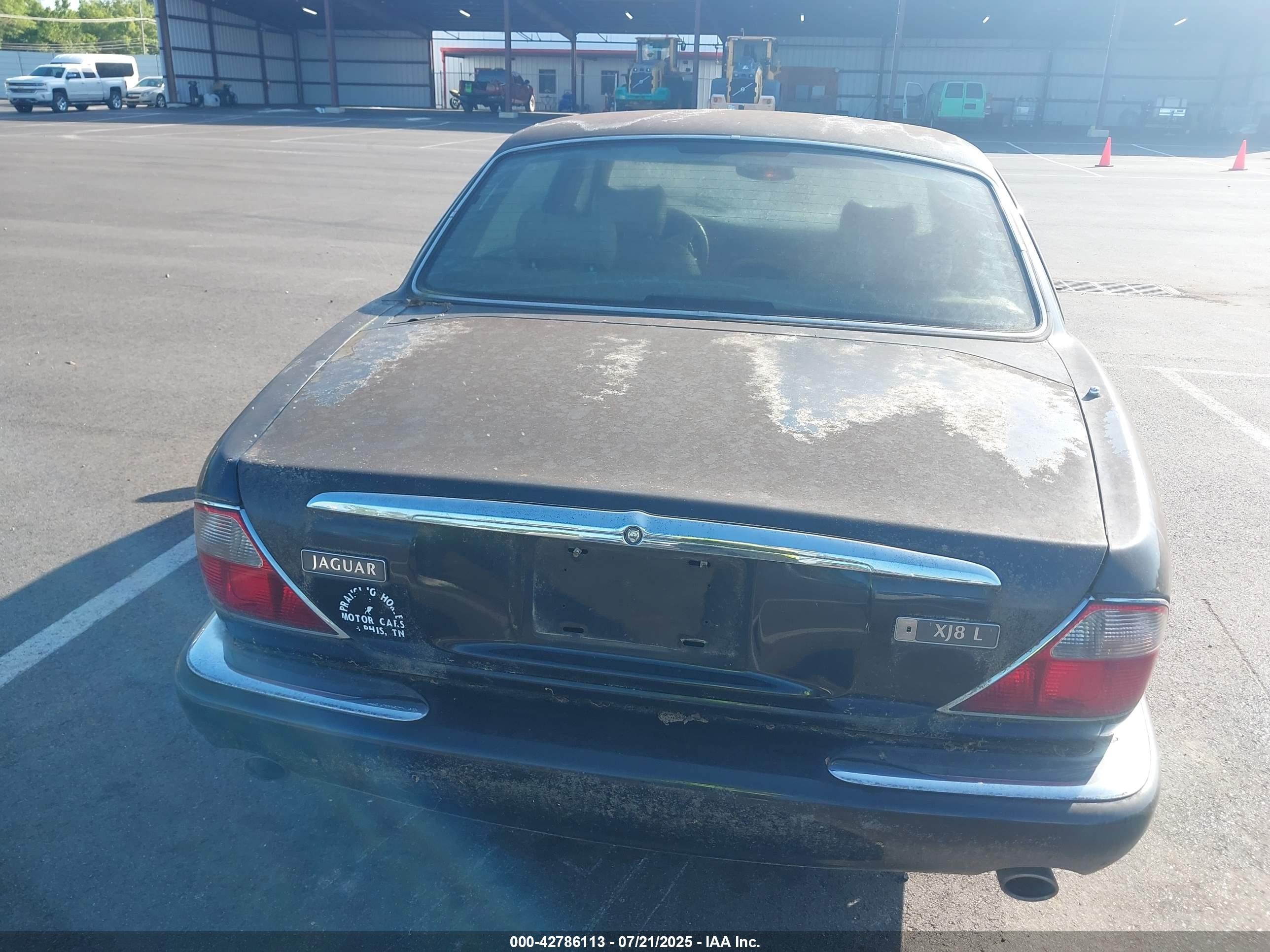 1999 Jaguar Xj8 L Black vin: SAJHX6044XC861552