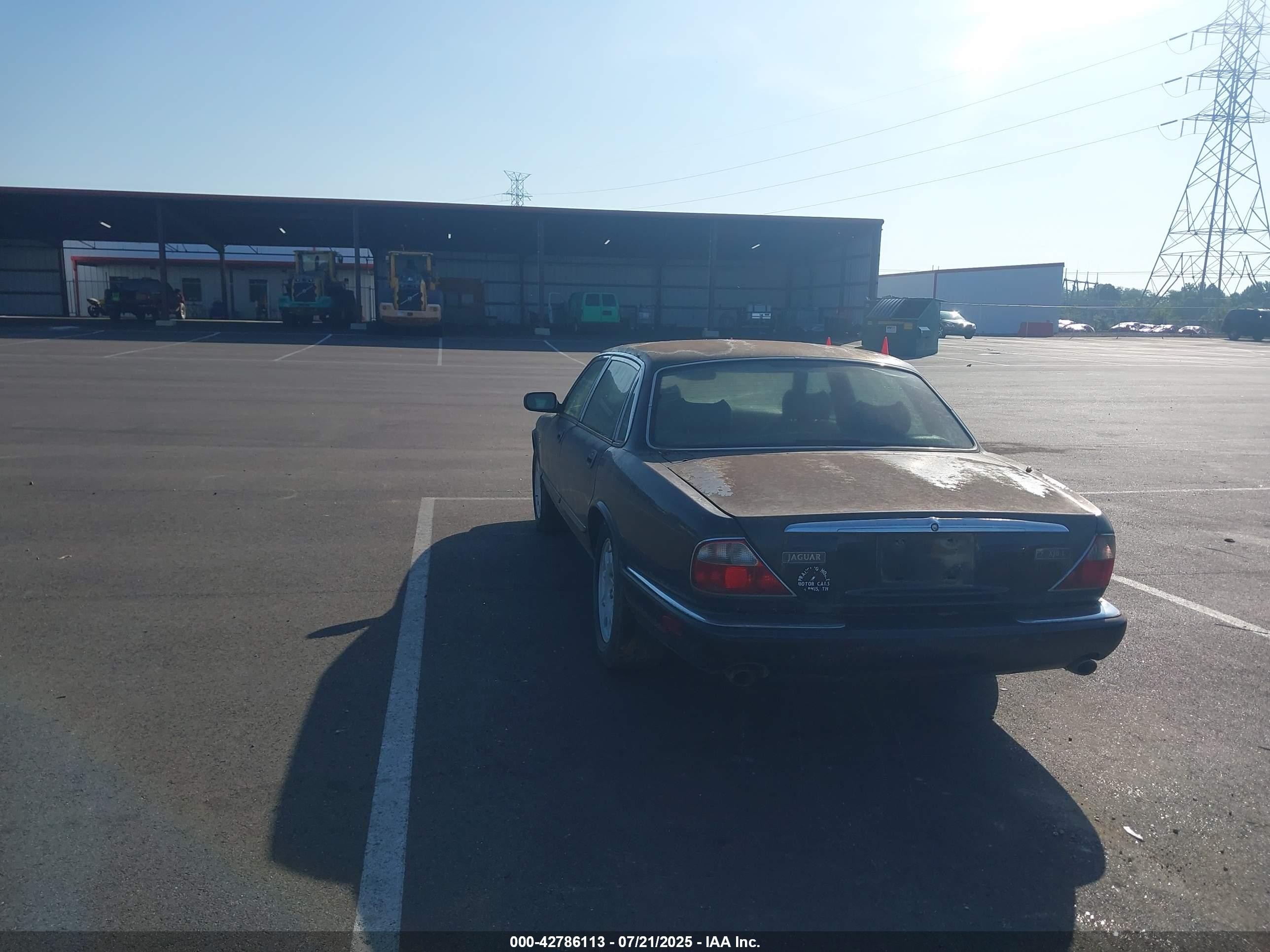 1999 Jaguar Xj8 L Black vin: SAJHX6044XC861552