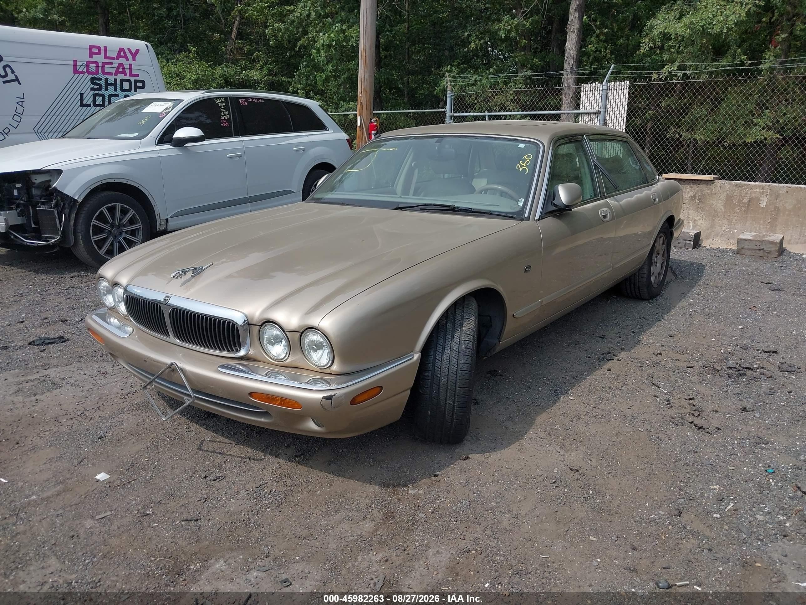 1998 Jaguar Xj8 L Gold vin: SAJHX6243WC833723
