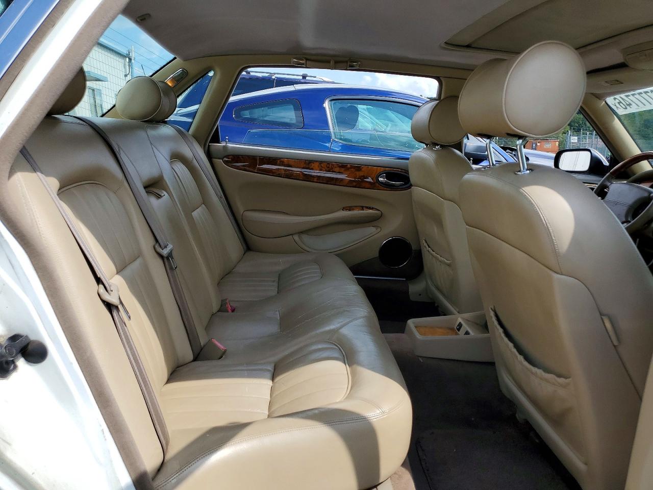 1998 Jaguar Xj8 L White vin: SAJHX624XWC847425