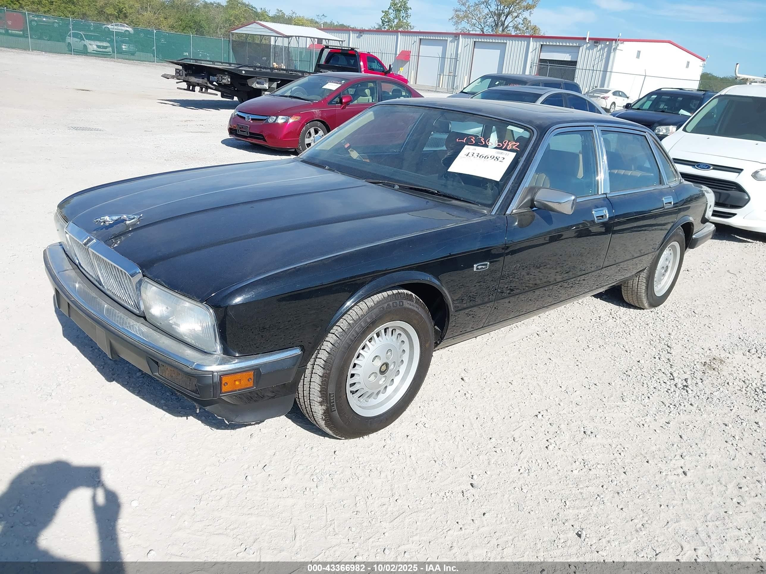 1990 Jaguar Xj6 Sovereign Black vin: SAJHY1747LC591166