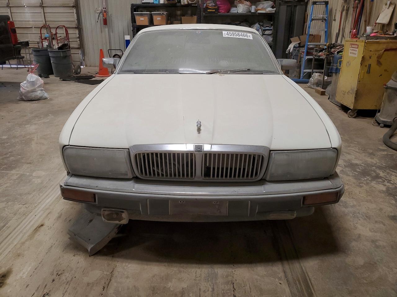1991 Jaguar Xj6 Sovereign White vin: SAJHY1749MC636576
