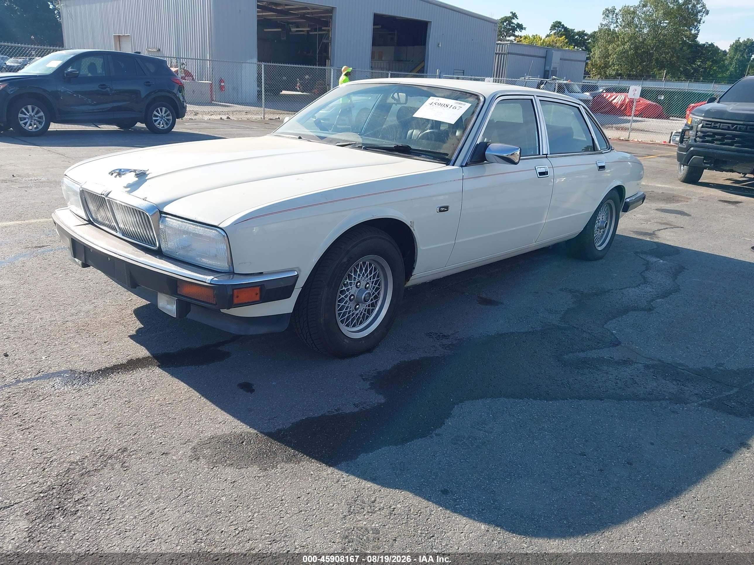 1991 Jaguar Xj6 Sovereign White vin: SAJHY174XMC630107
