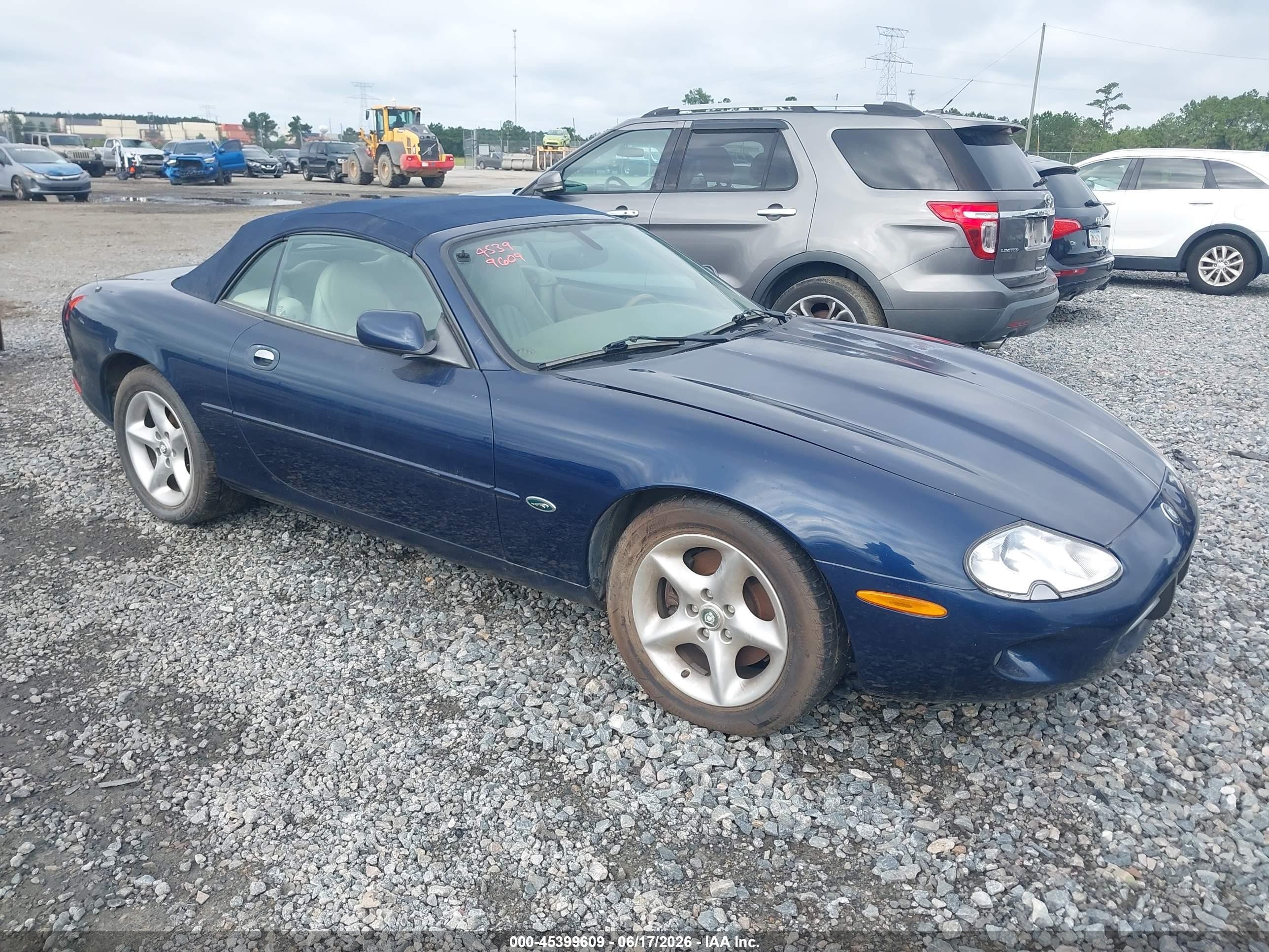 2000 Jaguar Xk8   Dark Blue vin: SAJJA42C0YNA06030