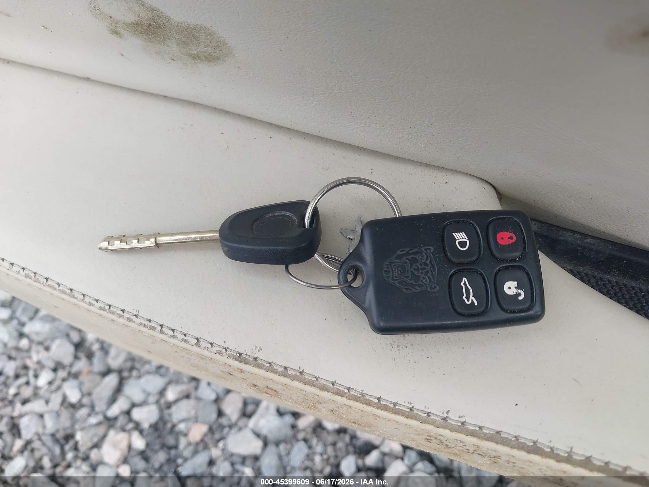 2000 Jaguar Xk8   Dark Blue vin: SAJJA42C0YNA06030