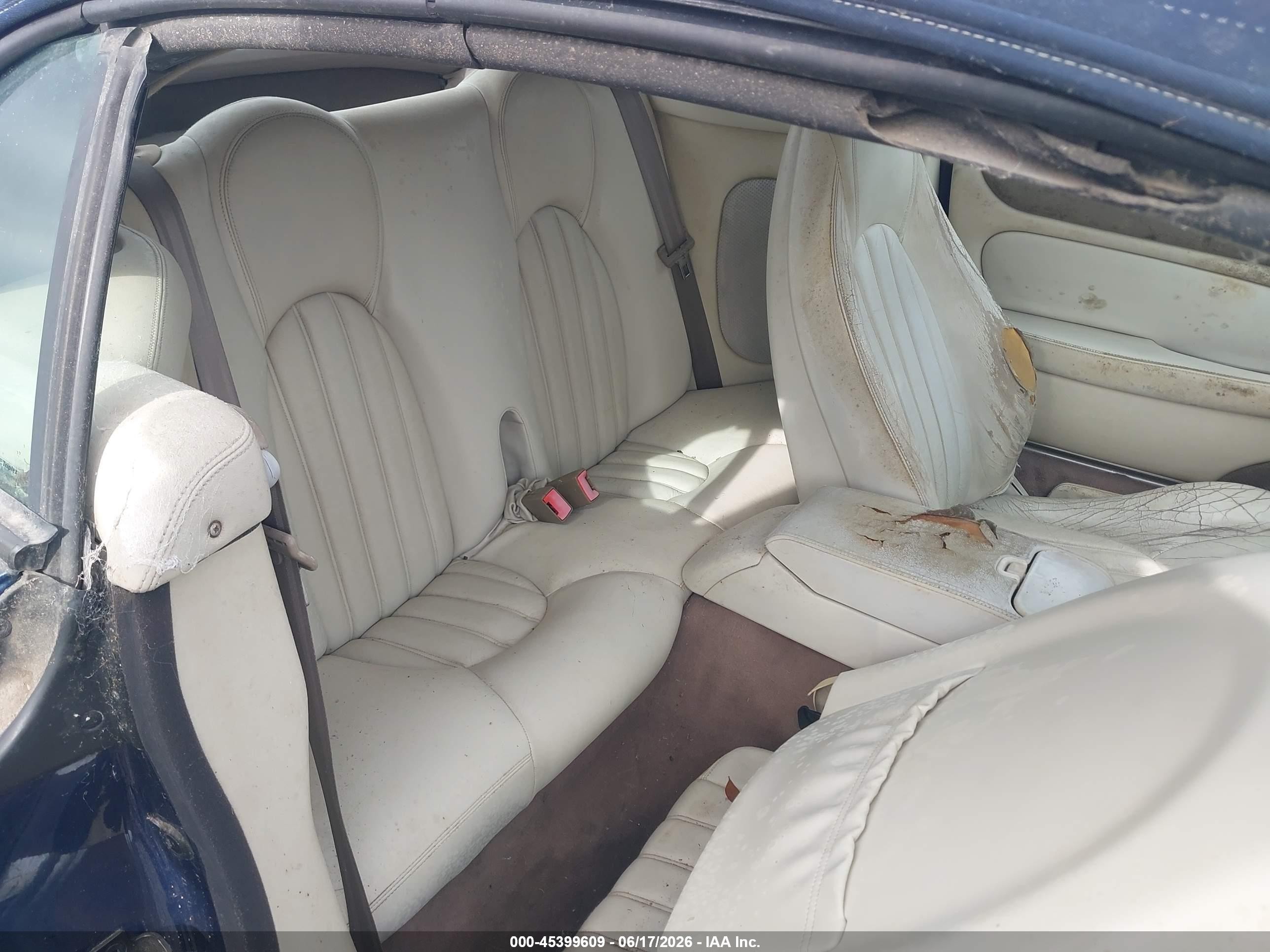 2000 Jaguar Xk8   Dark Blue vin: SAJJA42C0YNA06030