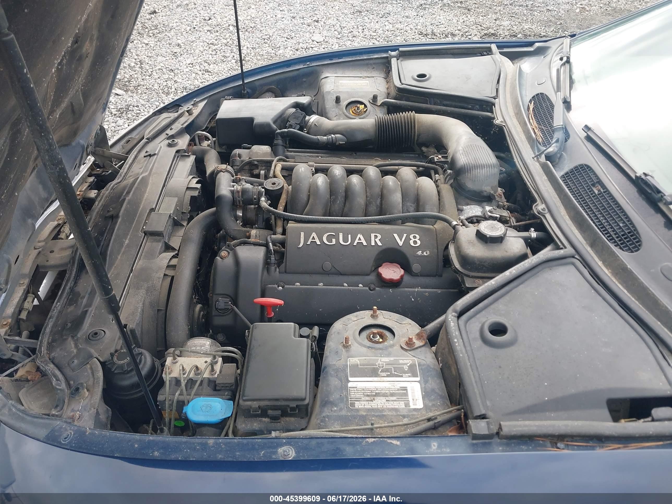 2000 Jaguar Xk8   Dark Blue vin: SAJJA42C0YNA06030
