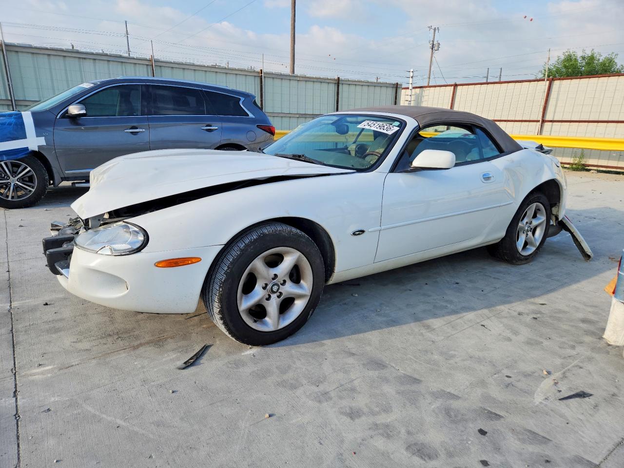 2000 Jaguar Xk8 White vin: SAJJA42C5YNA07934