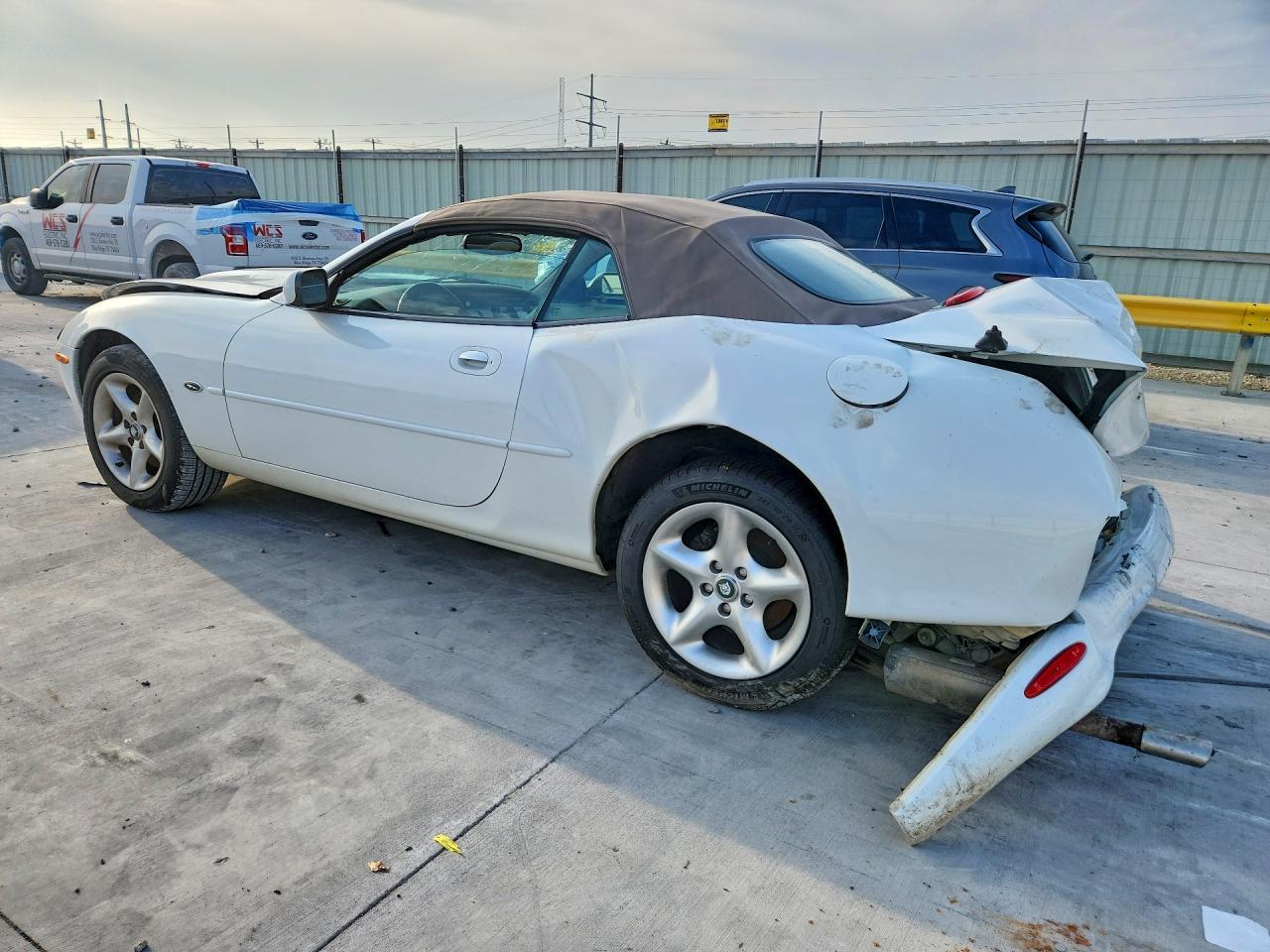 2000 Jaguar Xk8 White vin: SAJJA42C5YNA07934