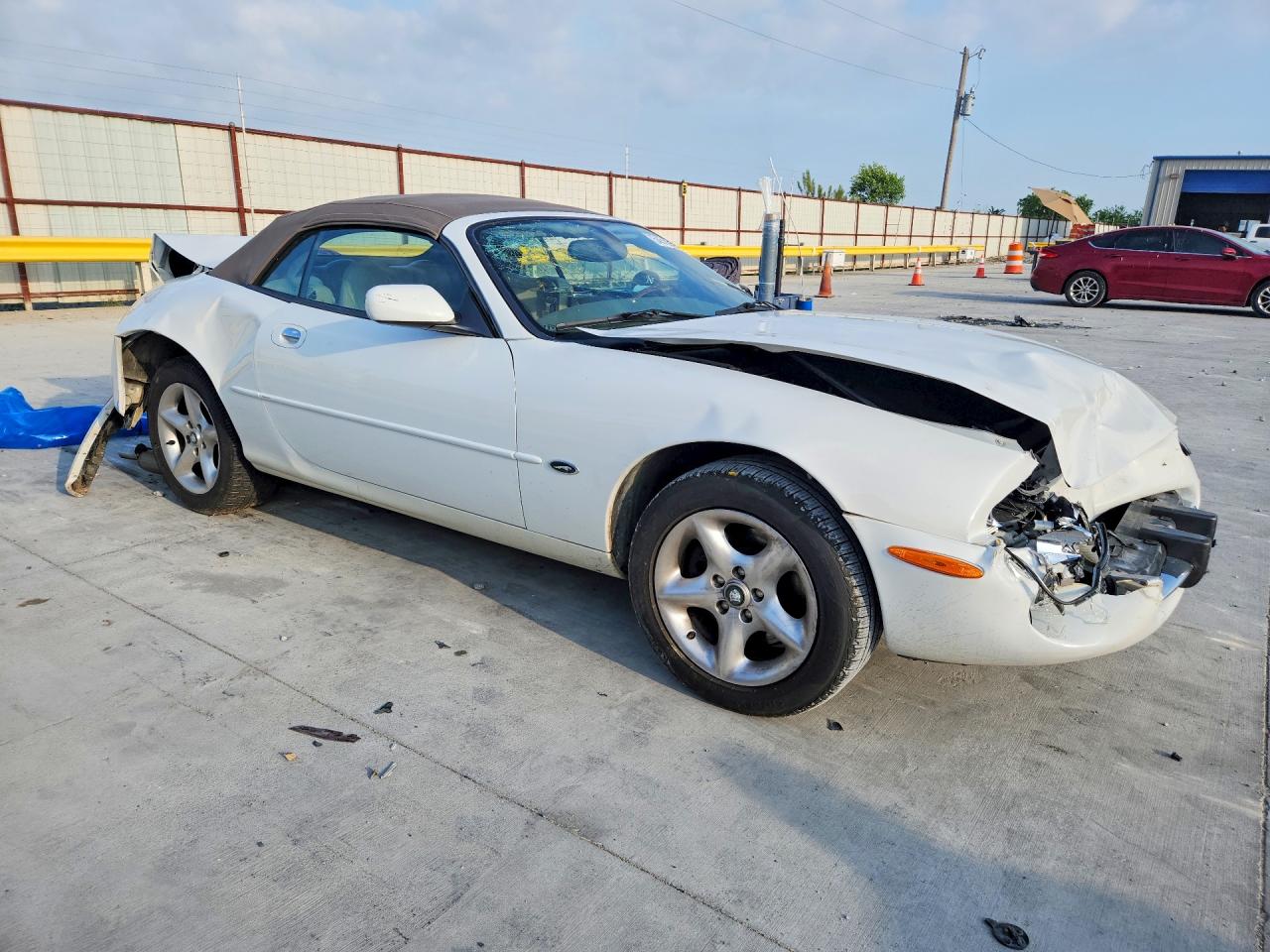 2000 Jaguar Xk8 White vin: SAJJA42C5YNA07934