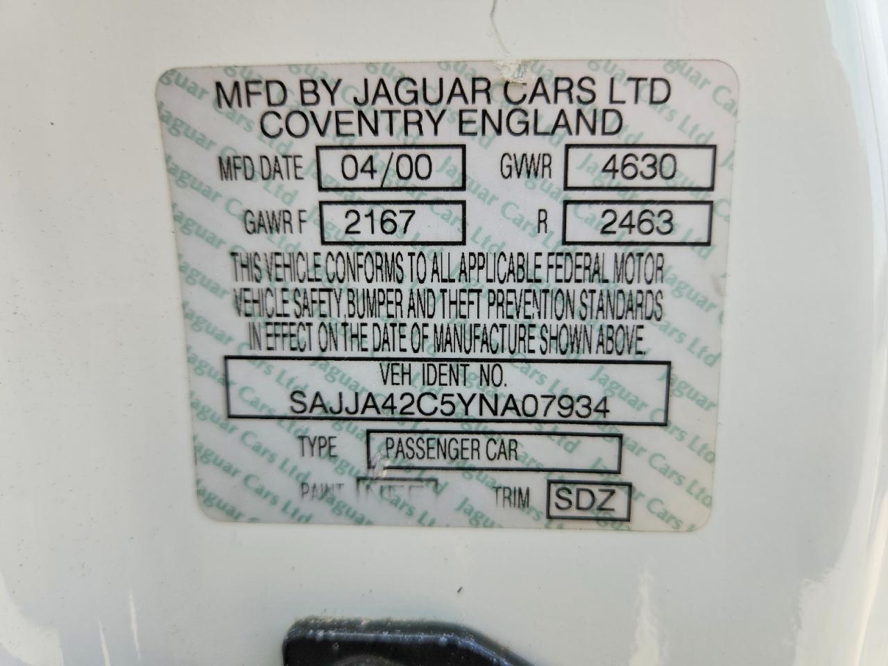 2000 Jaguar Xk8 White vin: SAJJA42C5YNA07934