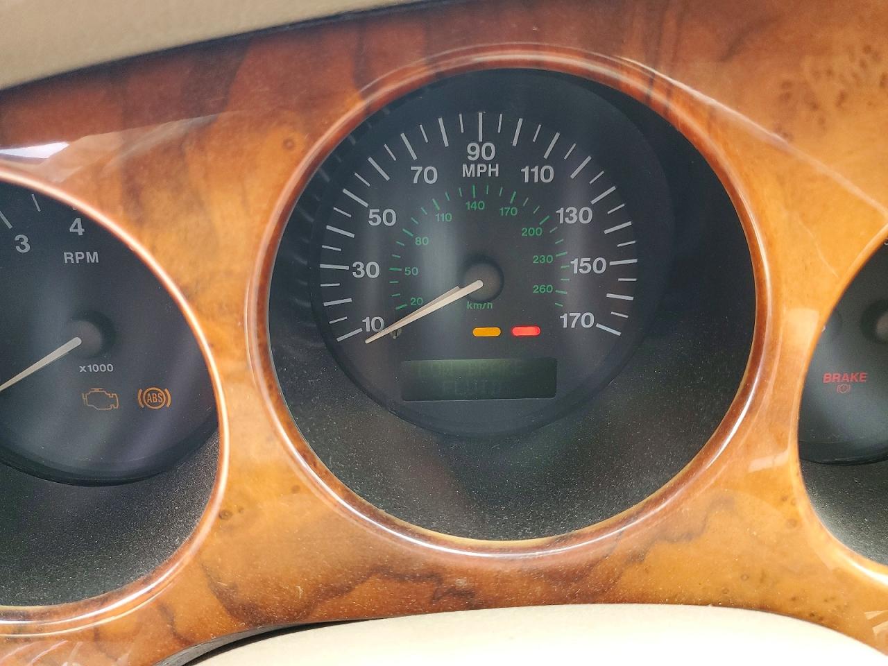 2000 Jaguar Xk8 Maroon vin: SAJJA42C7YNA03402